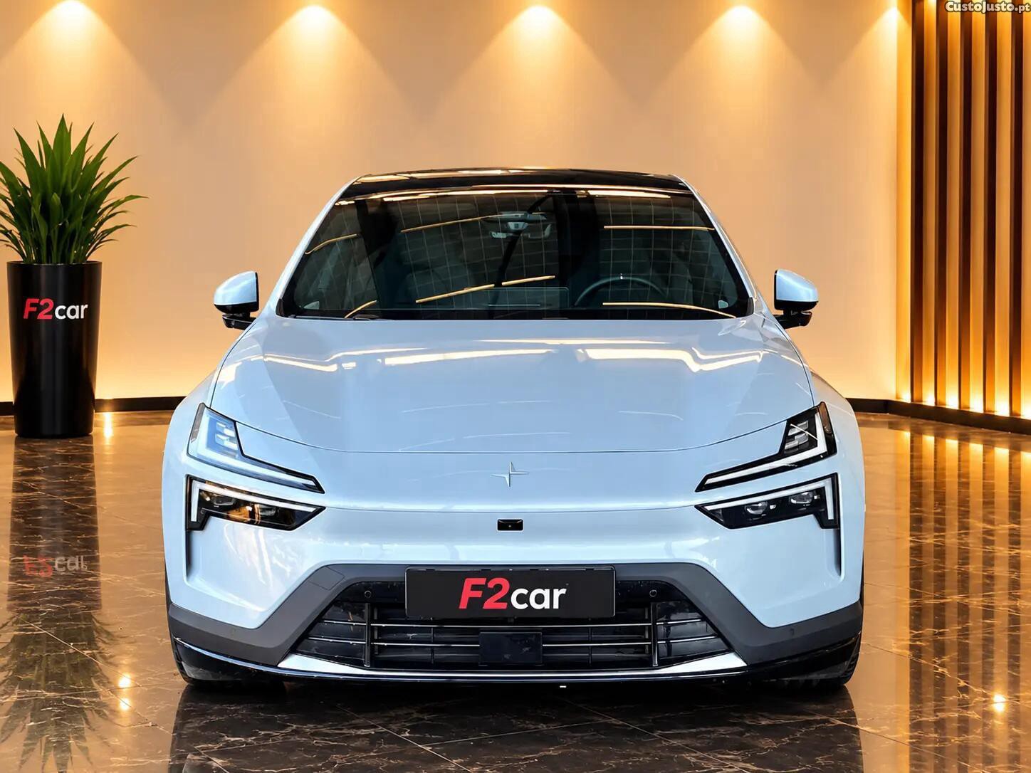 Polestar 4 Long Range 100 kWh Single Motor Plus — photo 2