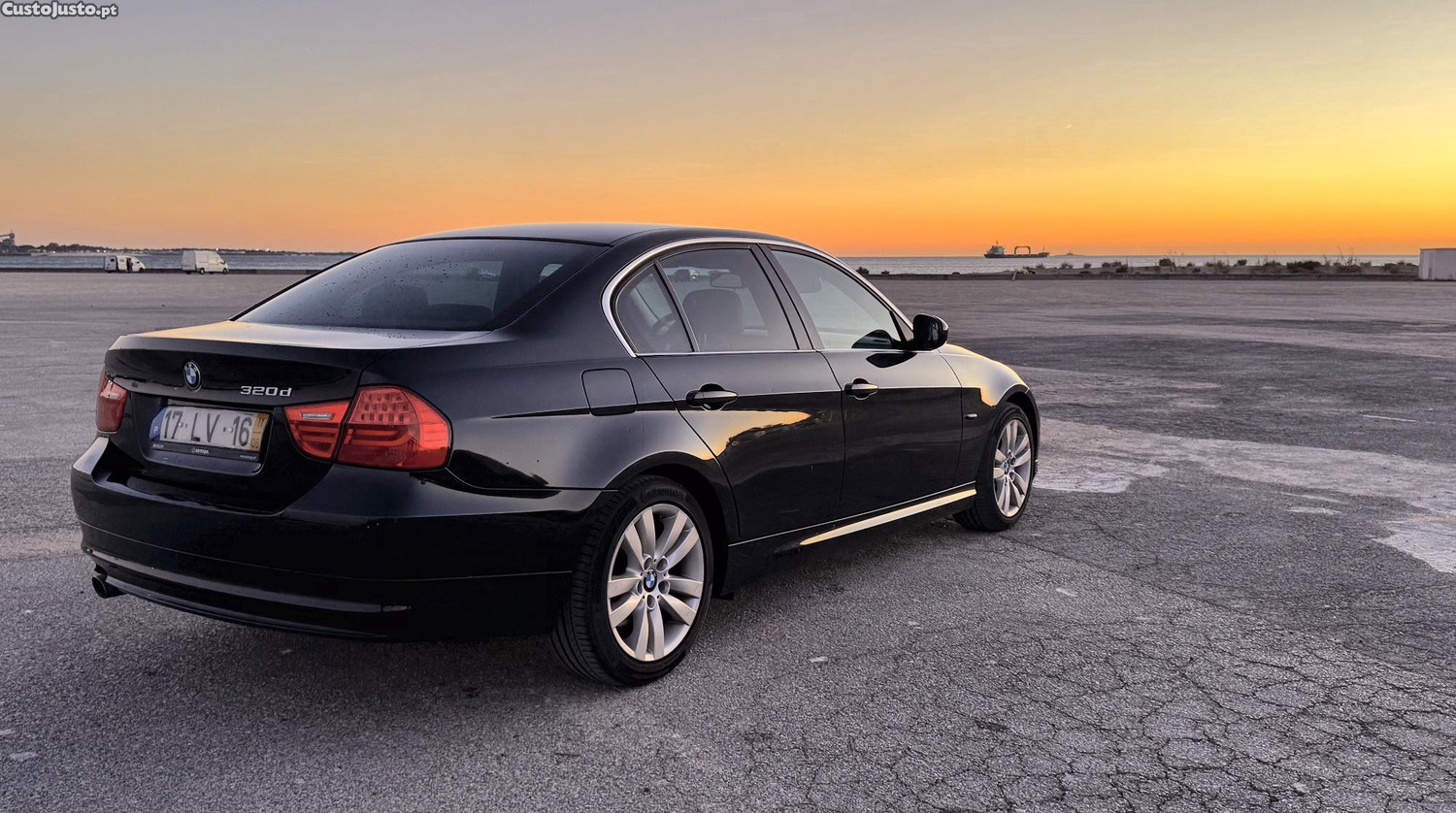BMW 320 D - 11 — photo 4
