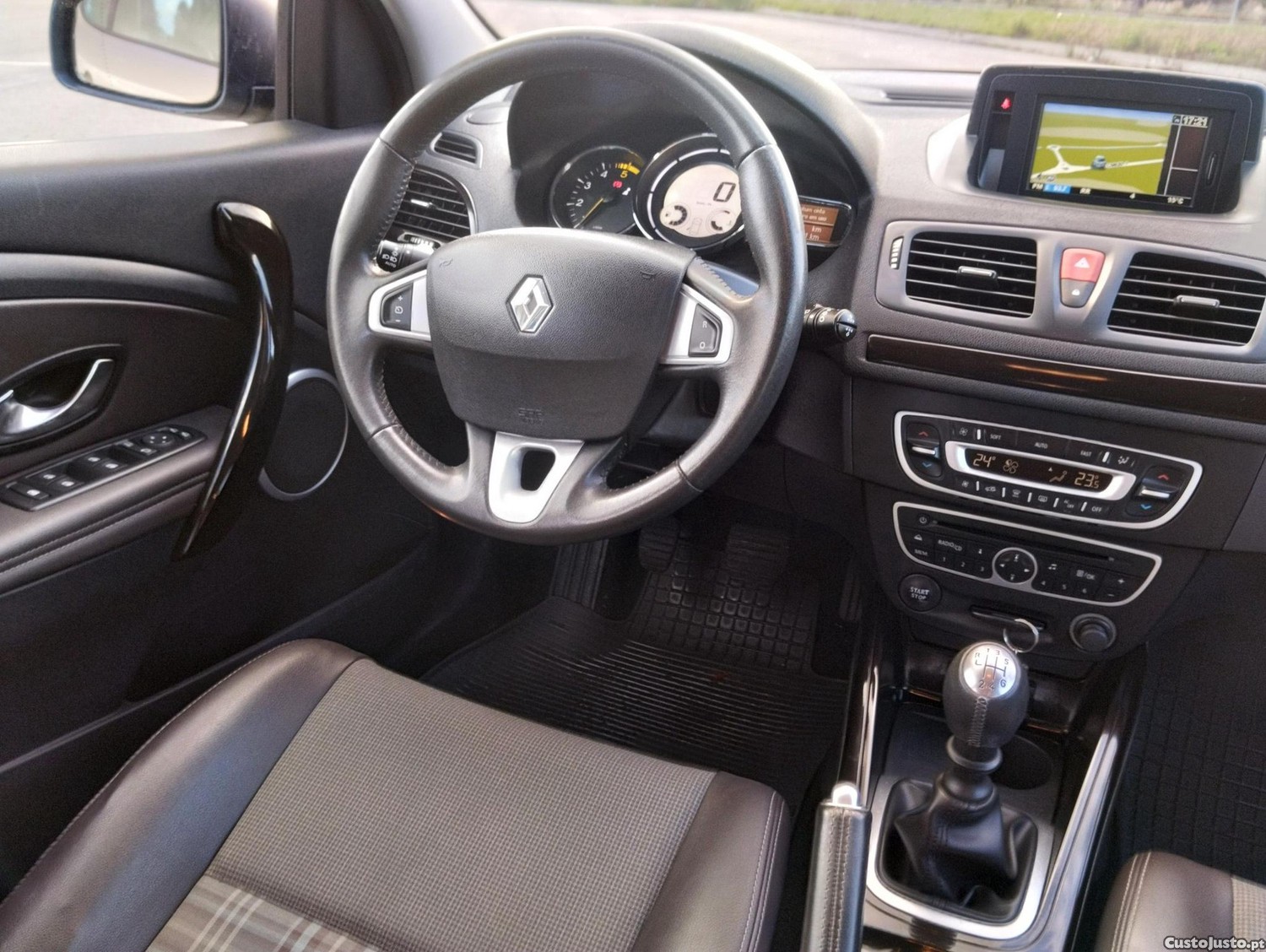 Renault Mégane 1.5 dCi Dynamique - 11 foto 5