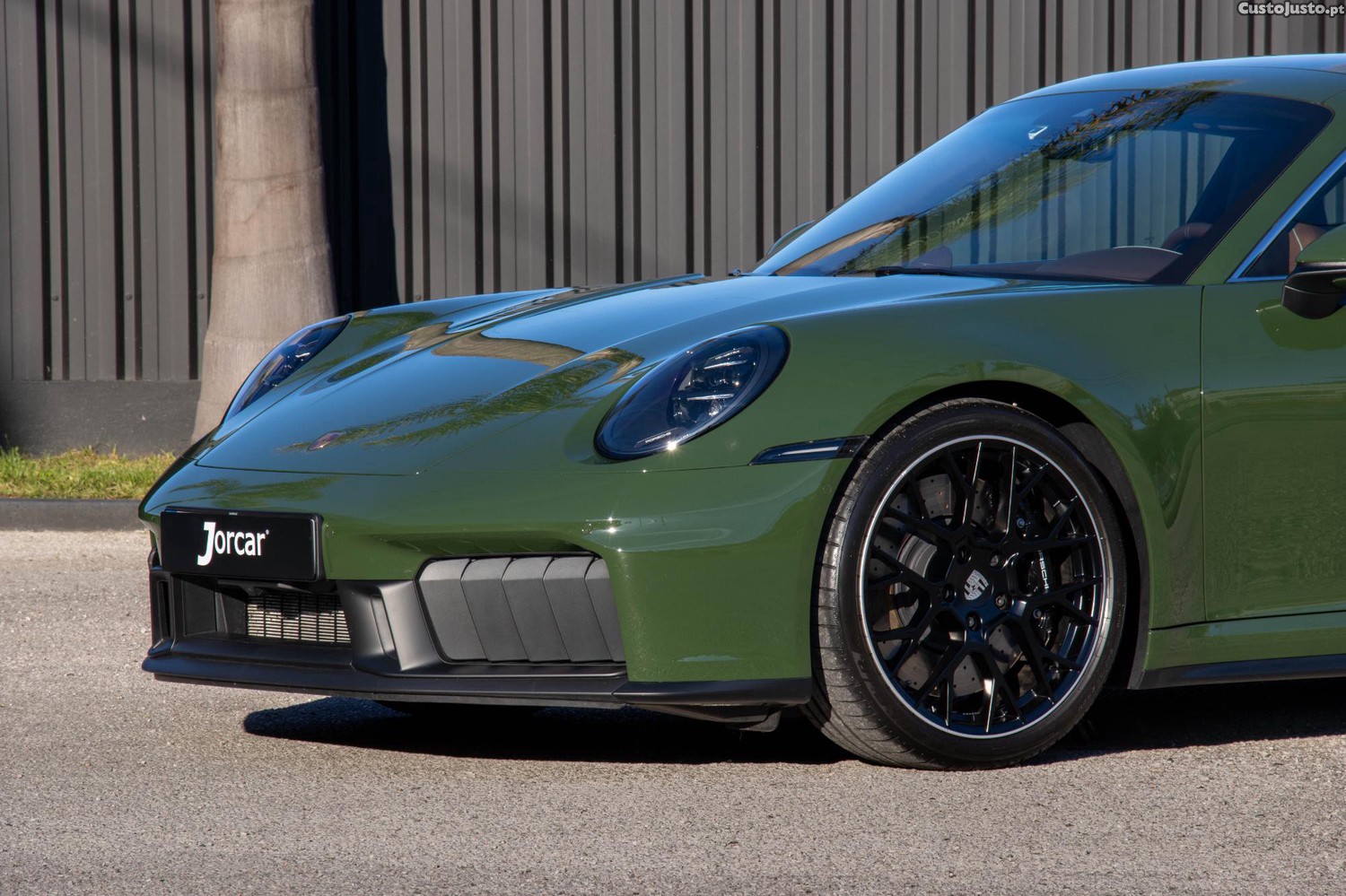 Porsche 911 992.2 GTS CUARENTA EDITION — photo 2