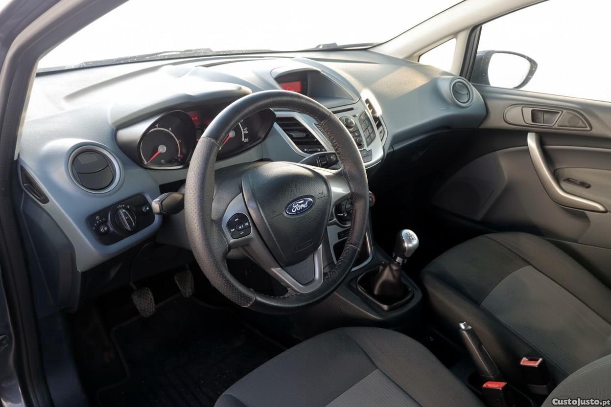 Ford Fiesta 1,4 cdti — photo 5