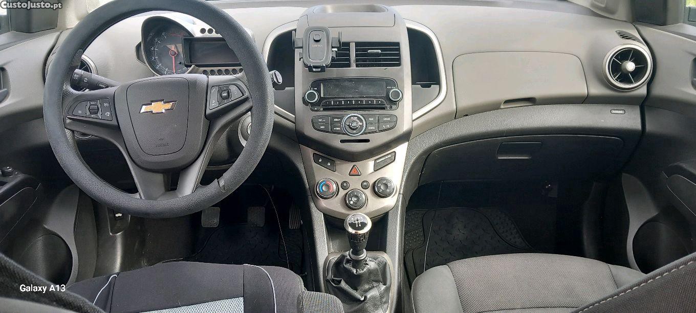 Chevrolet Aveo 1.2 LT — fotografia 5
