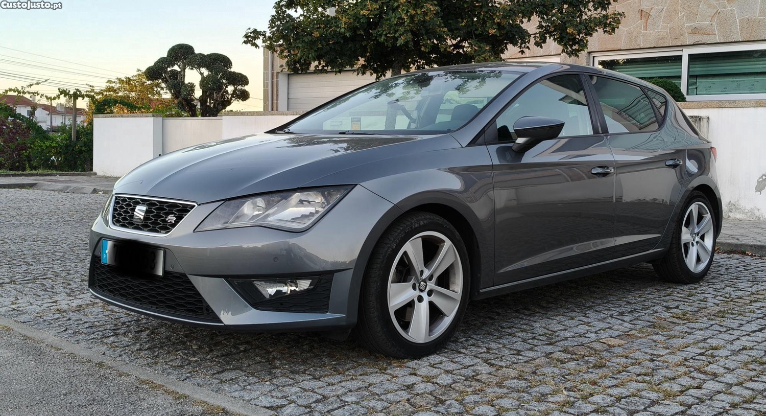 Seat Leon FR 2.0 TDI 184 cv NACIONAL estado novo - 13 — photo 2