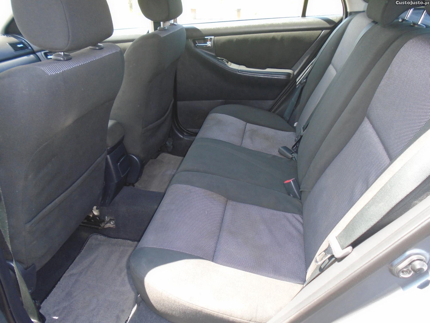 Toyota Corolla 1.4 D4D SOL — fotografia 5