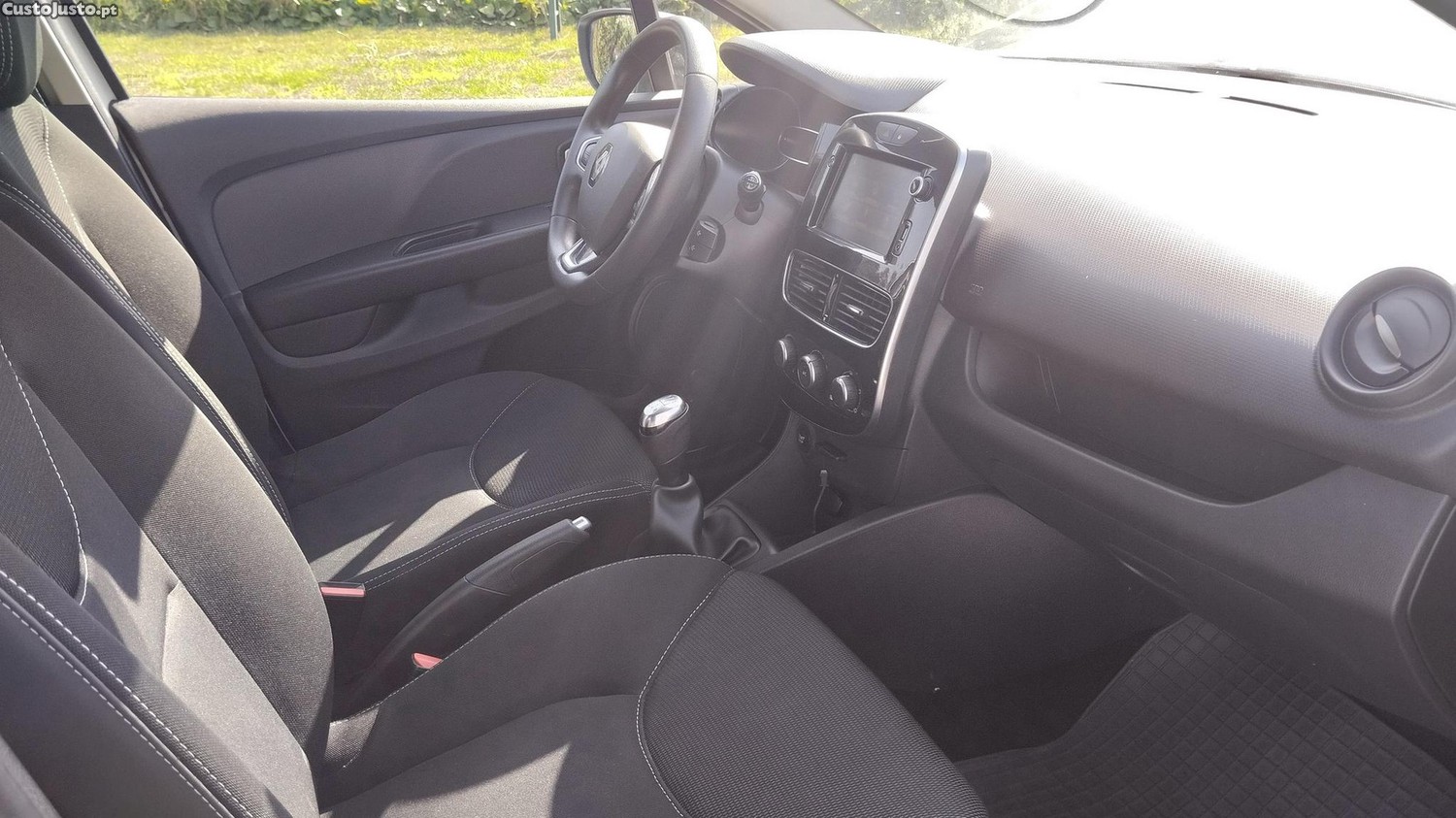 Renault Clio 1.5 dCi — fotografia 6