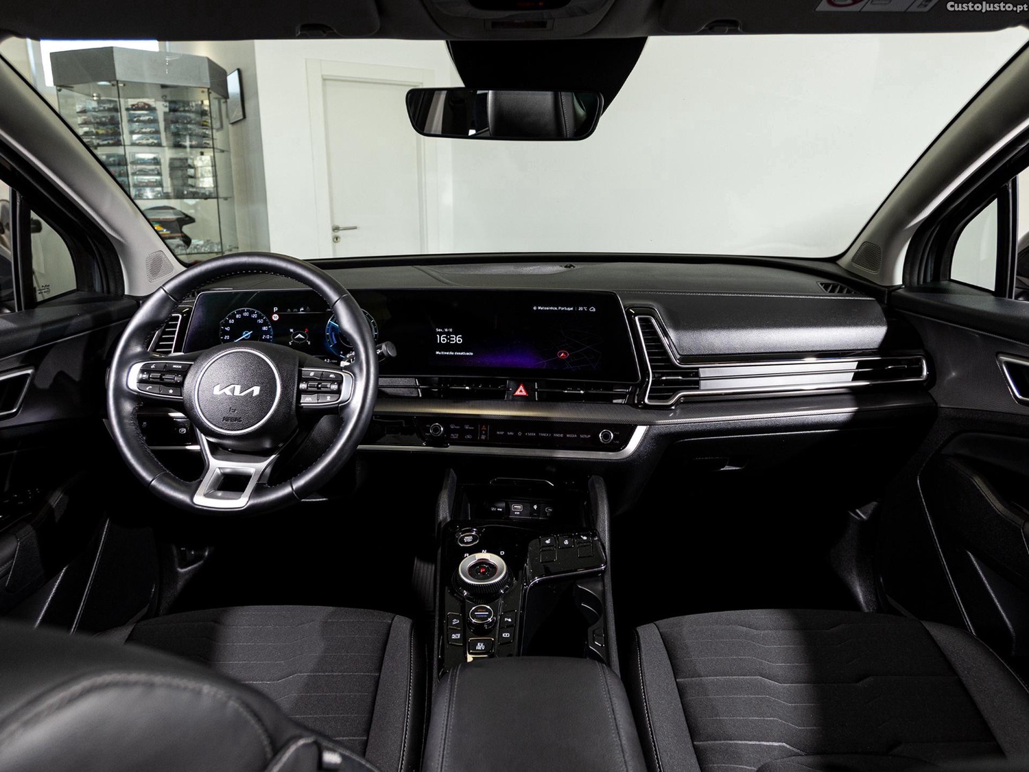 Kia Sportage 1.6 T-GDi PHEV Tech+SRF — photo 5