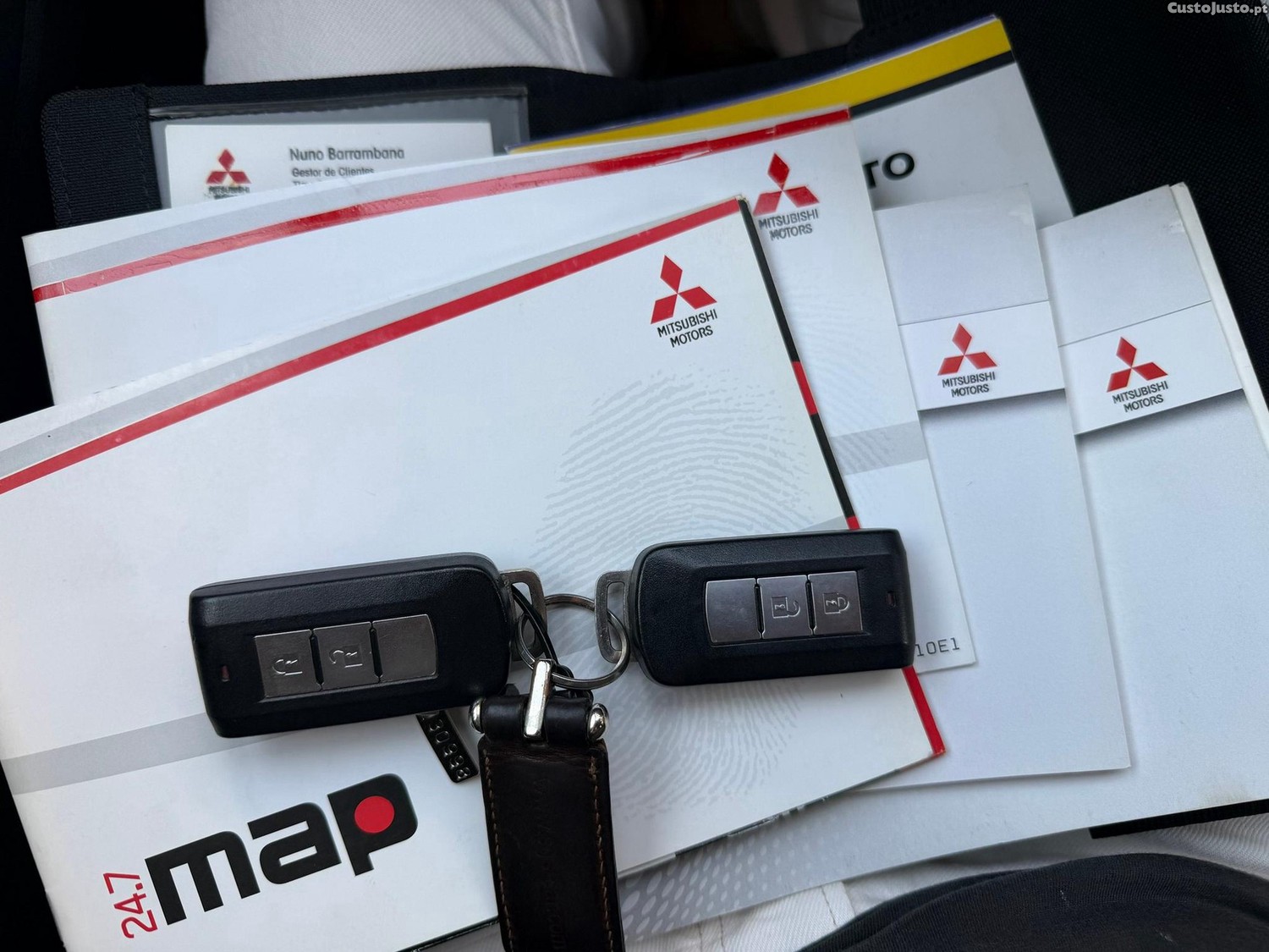 Mitsubishi Outlander 2.2 DI-D Intense — fotografia 10