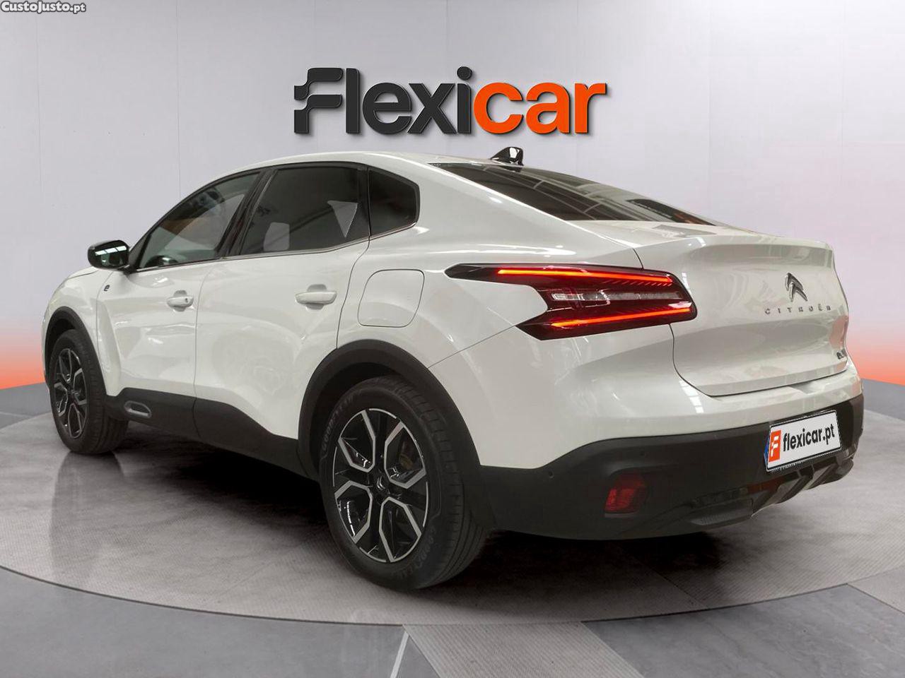 Citroën e-C4 X 50 kWh Shine — photo 4