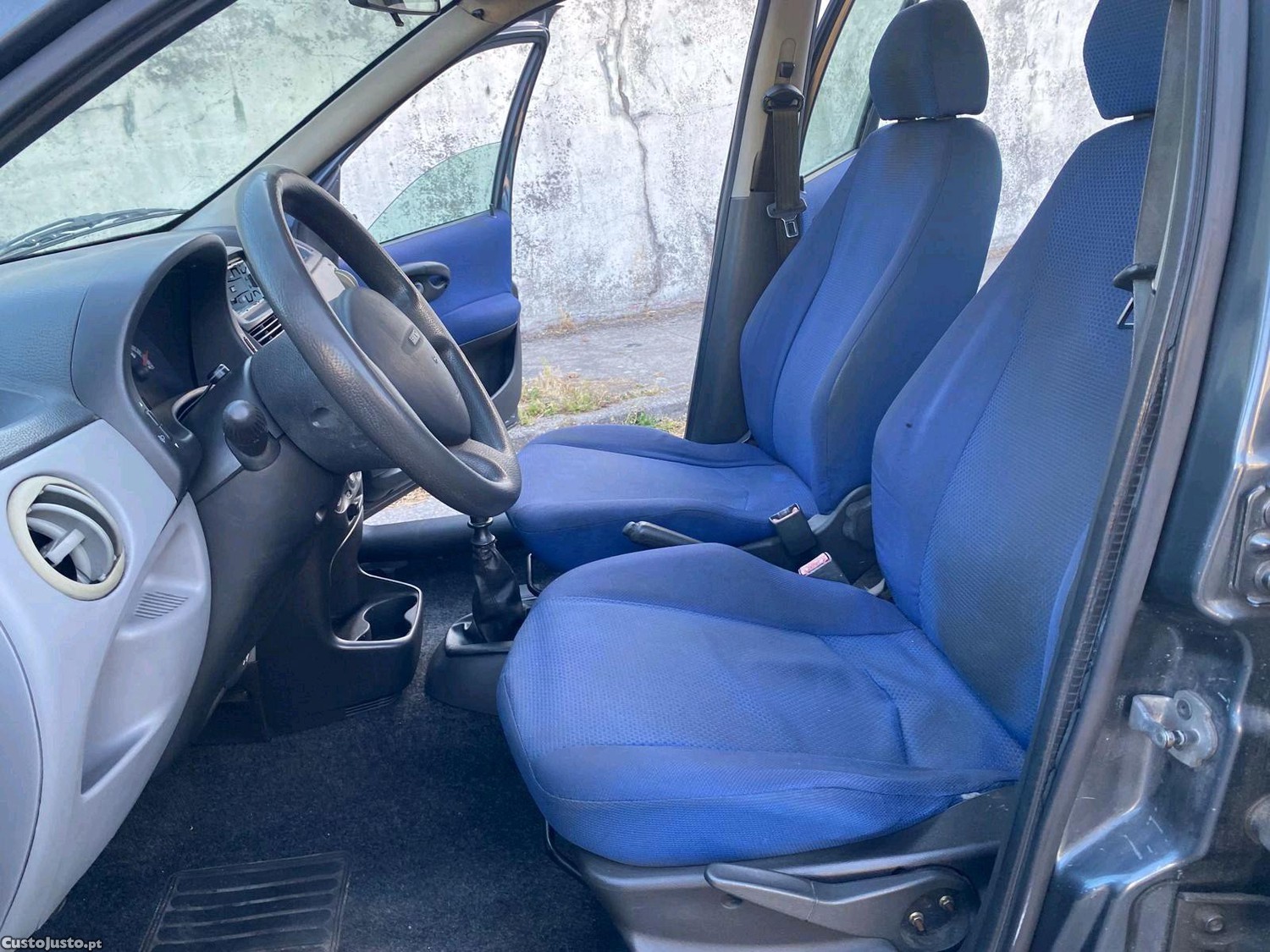 Fiat Punto 1.2 com AC — fotografia 4