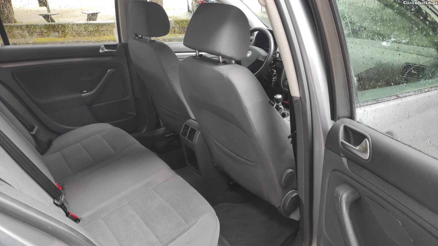 Volkswagen Golf 2.0 TDI 4x4 — fotografia 6