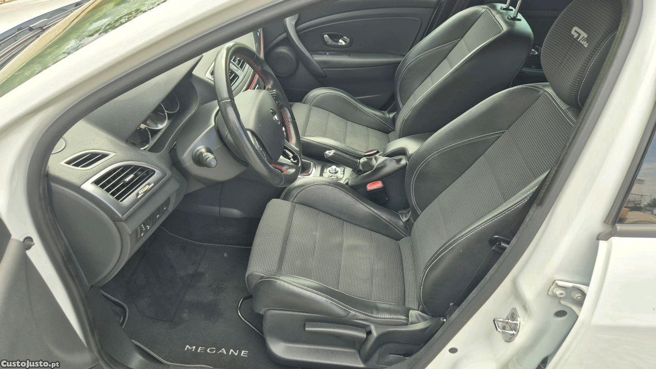 Renault Mégane GT Line — fotografia 6