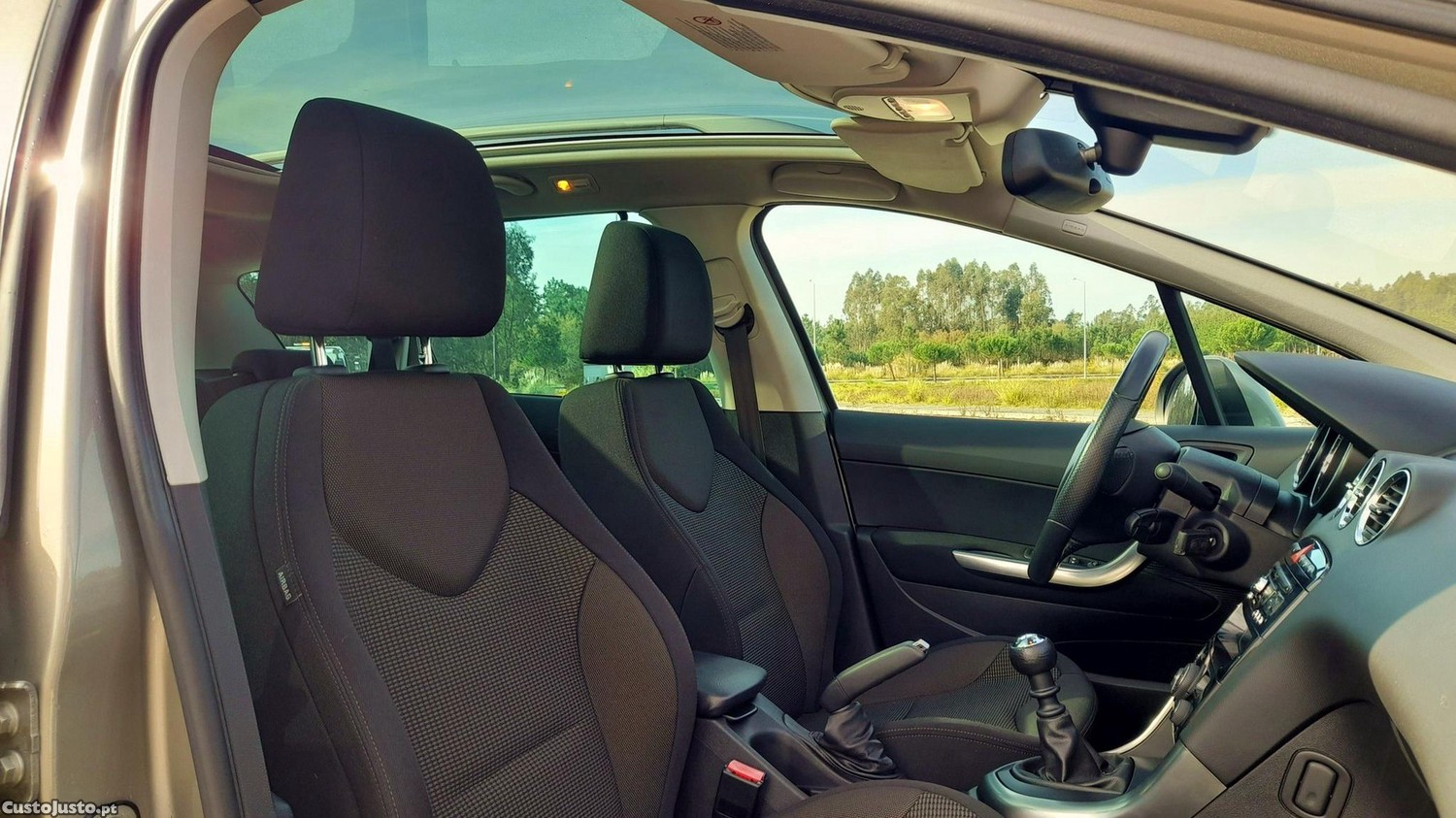 Peugeot 308 SW 1.6 HDi Premium CVM6 - 13 — photo 3