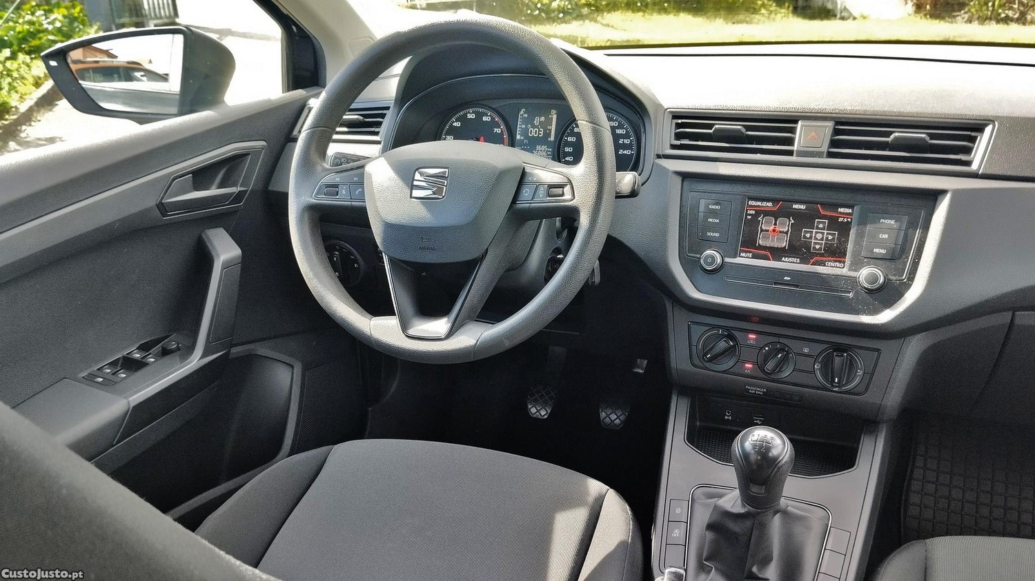 SEAT Ibiza 1.0 Reference — fotografia 4