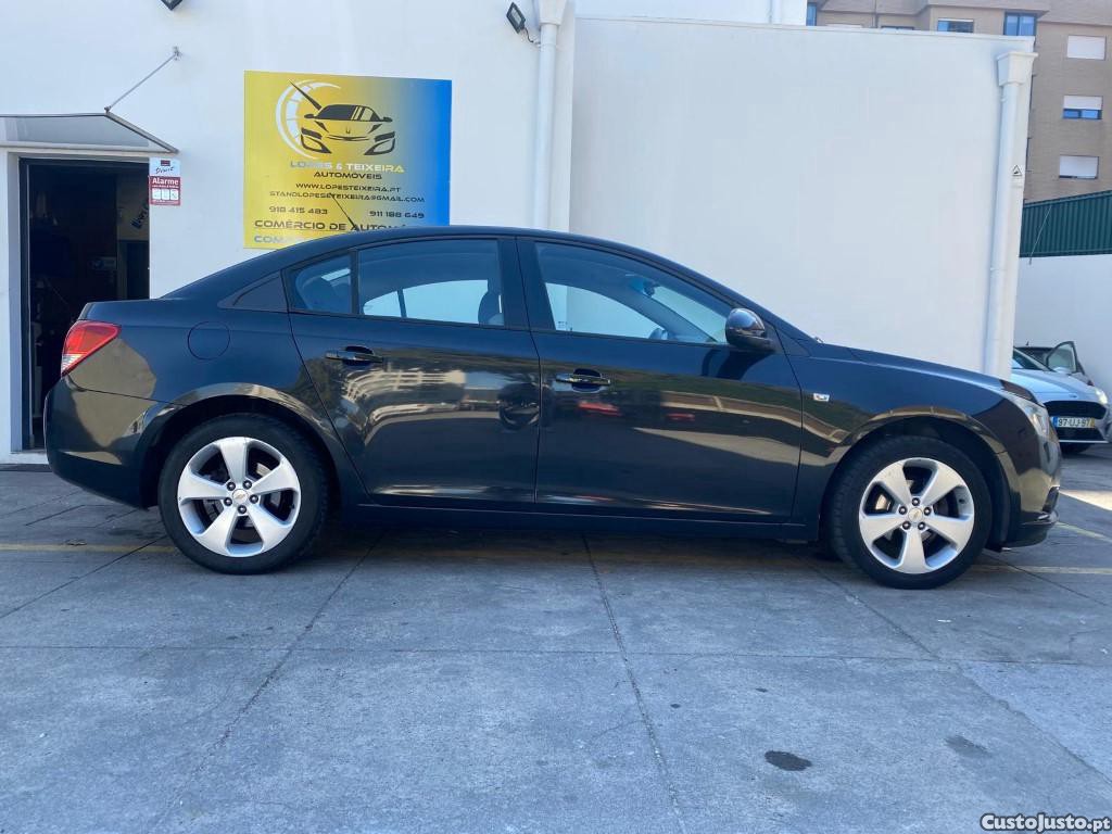 Chevrolet Cruze 1.6 LS GASOLINA ( GPL) - 09 — photo 3