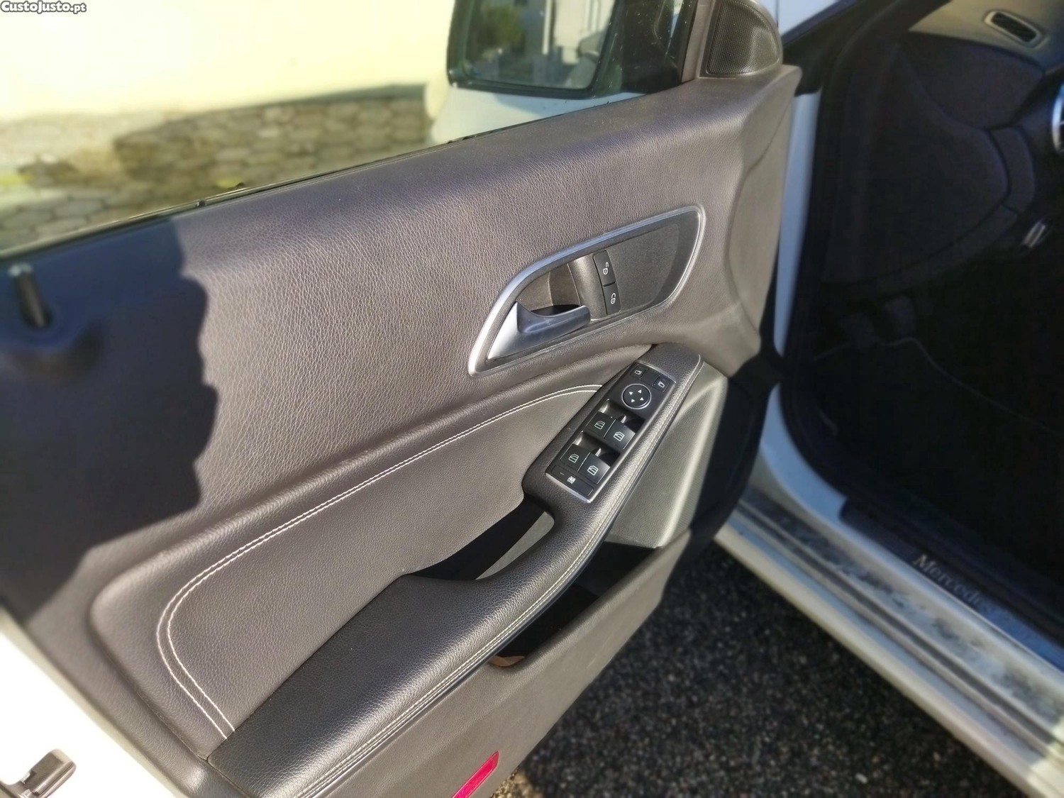 Mercedes-Benz CLA 180 180 D - 15 — photo 5