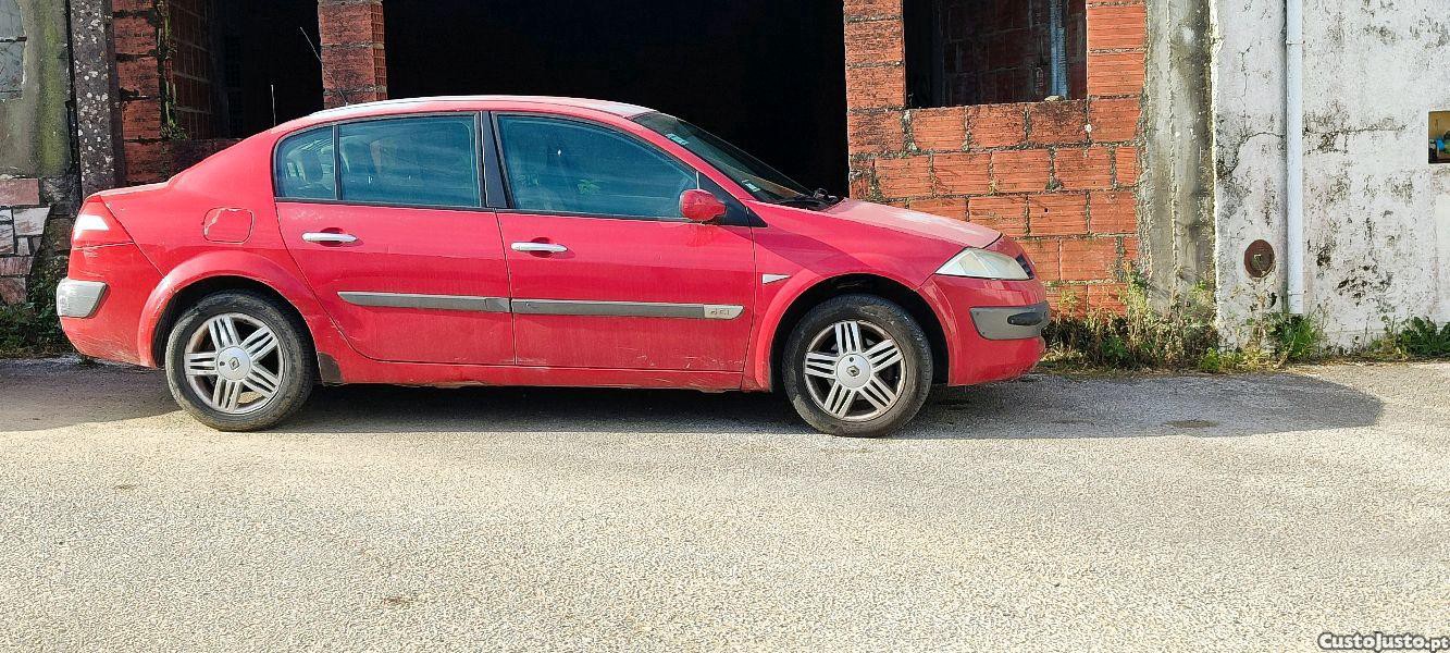 Renault Mégane 1.5 DCI 100cv — fotografia 4