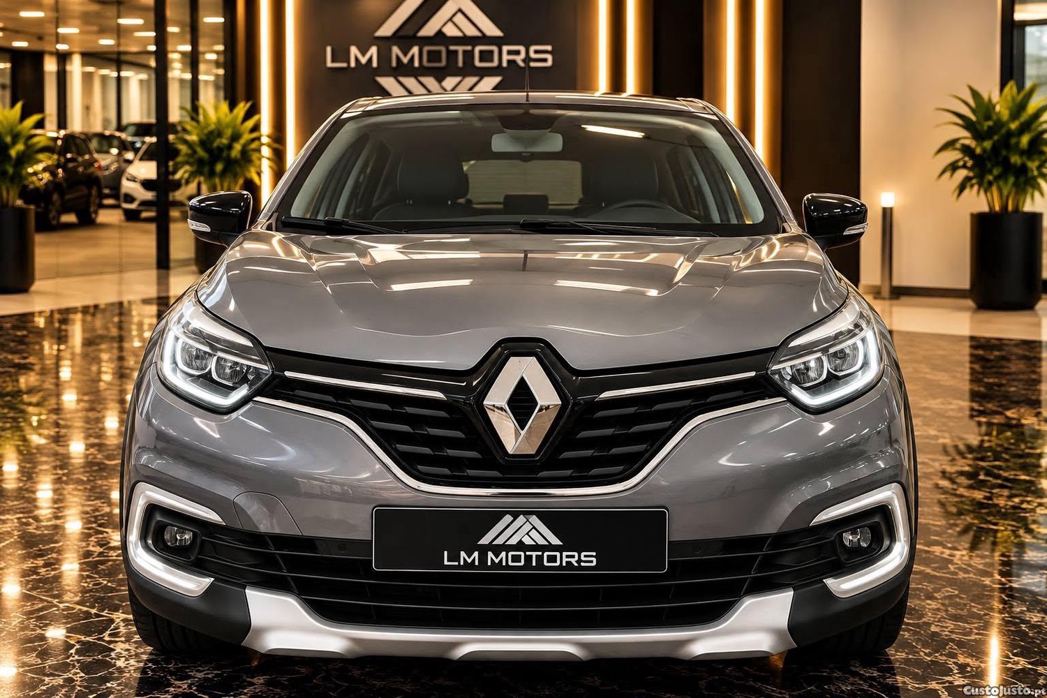 Renault Captur 0.9 TCE Exclusive 90 cv só 98362 kms - 17 — photo 2