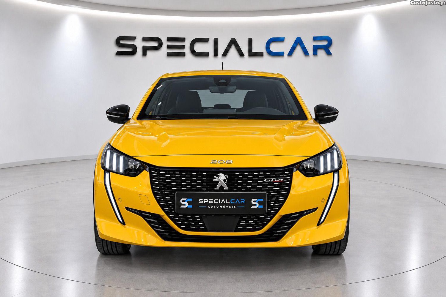 Peugeot 208 1.2 PureTech GT Pack EAT8 — photo 2
