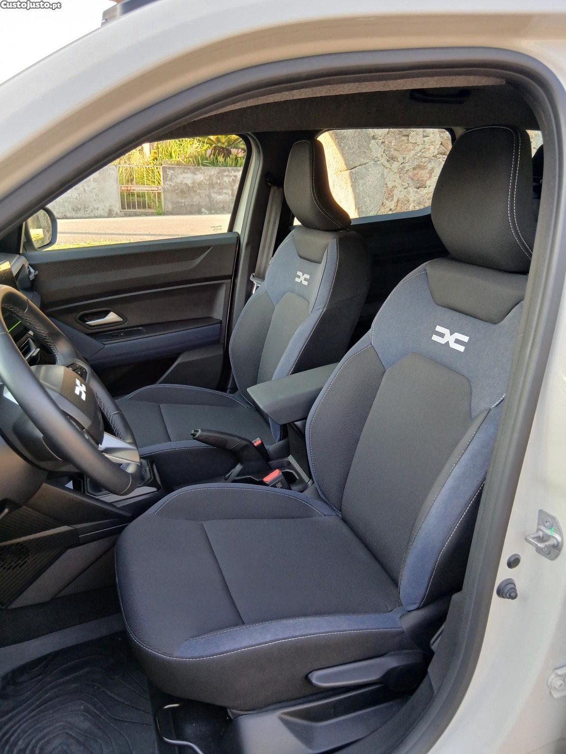 Dacia Duster Expression Eco-G 100 (Bi-fuel) — fotografia 5