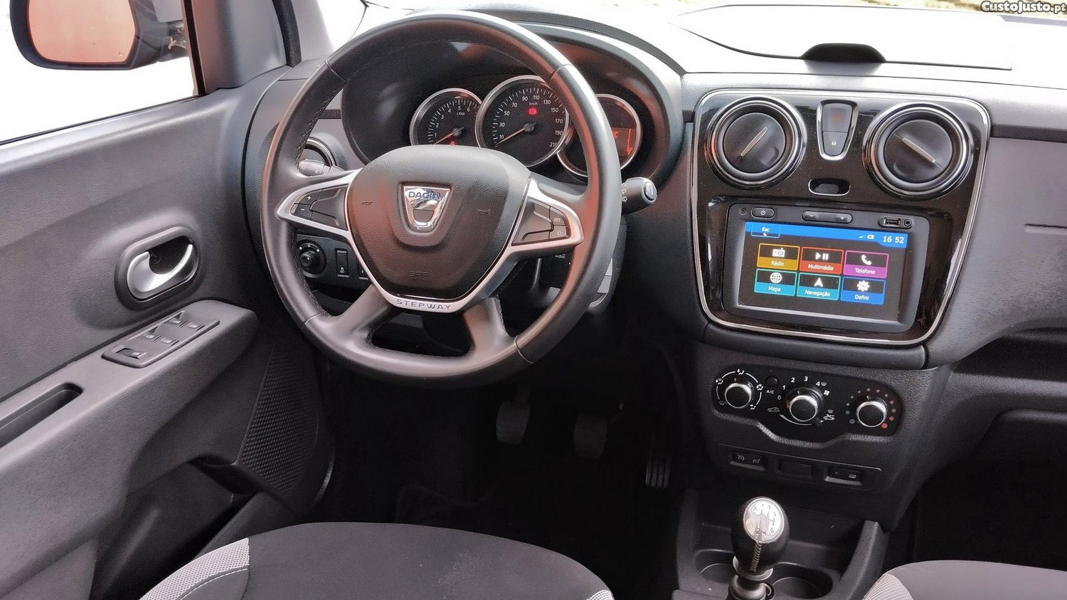 Dacia Lodgy 1.5 Blue dCi Stepway 7L - 20 — photo 3