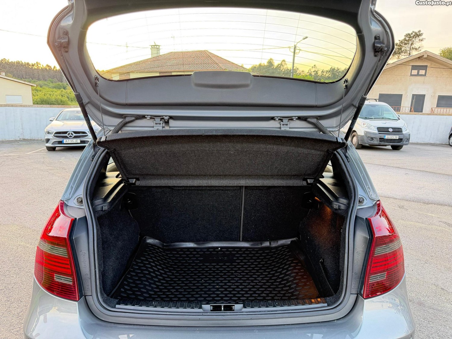 BMW 118 d Pack M — fotografia 20