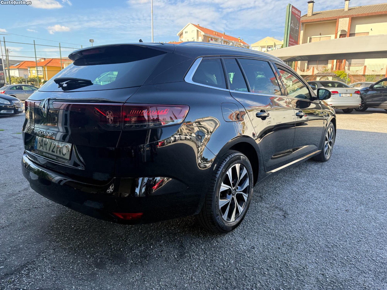 Renault Mégane Sport Tourer 1.3 TCe Limited - 22 — photo 4