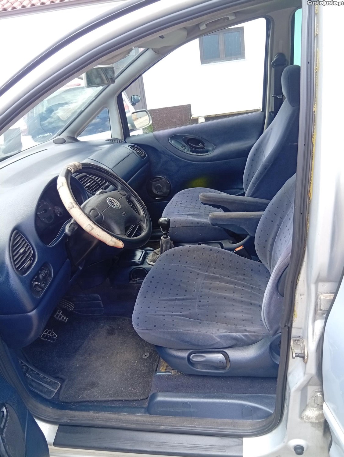 Volkswagen Sharan Em muito bom estado — fotografia 6
