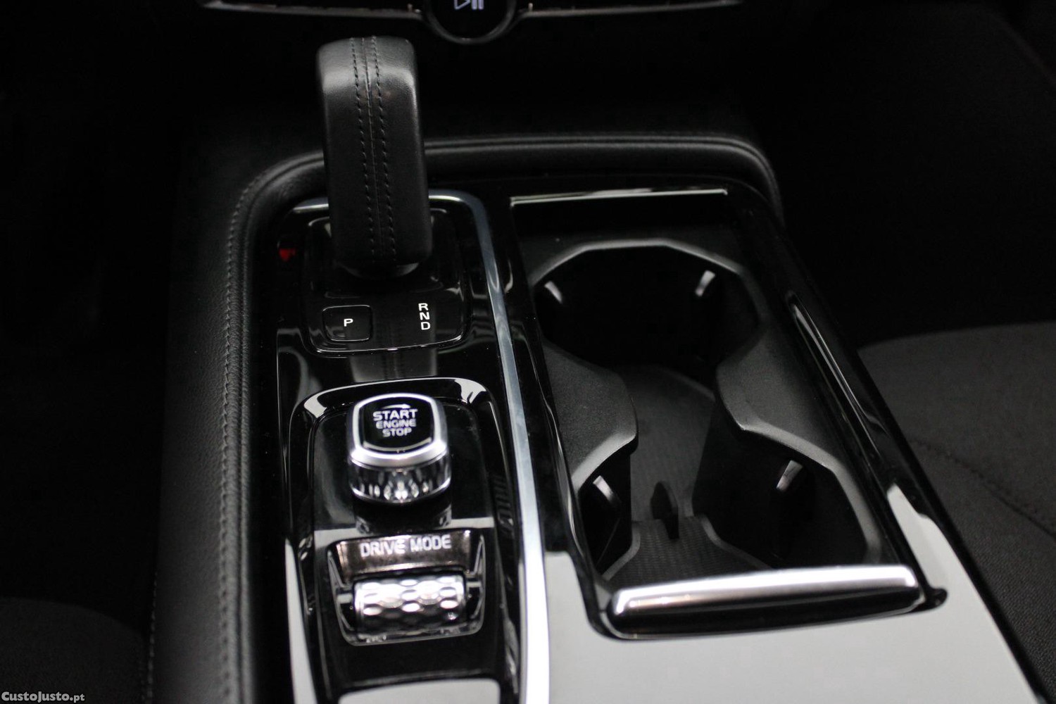 Volvo V60 2.0 T6 AWD INSCRIPTION — fotografia 17