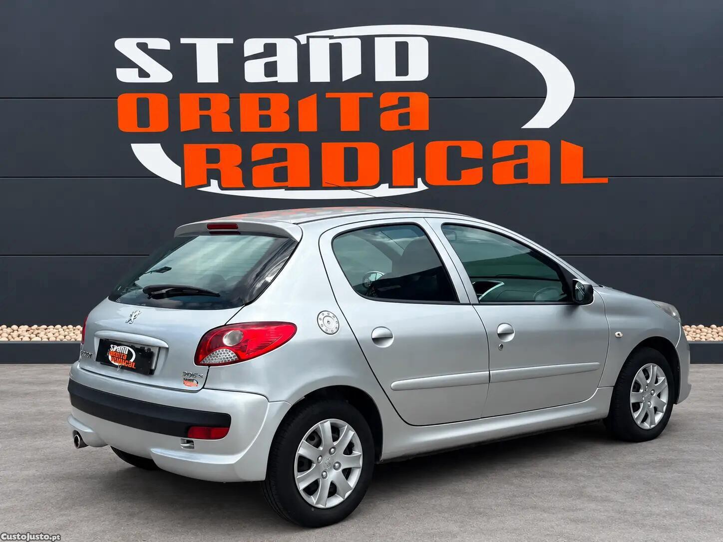 Peugeot 206 1.1 Trendy — photo 4