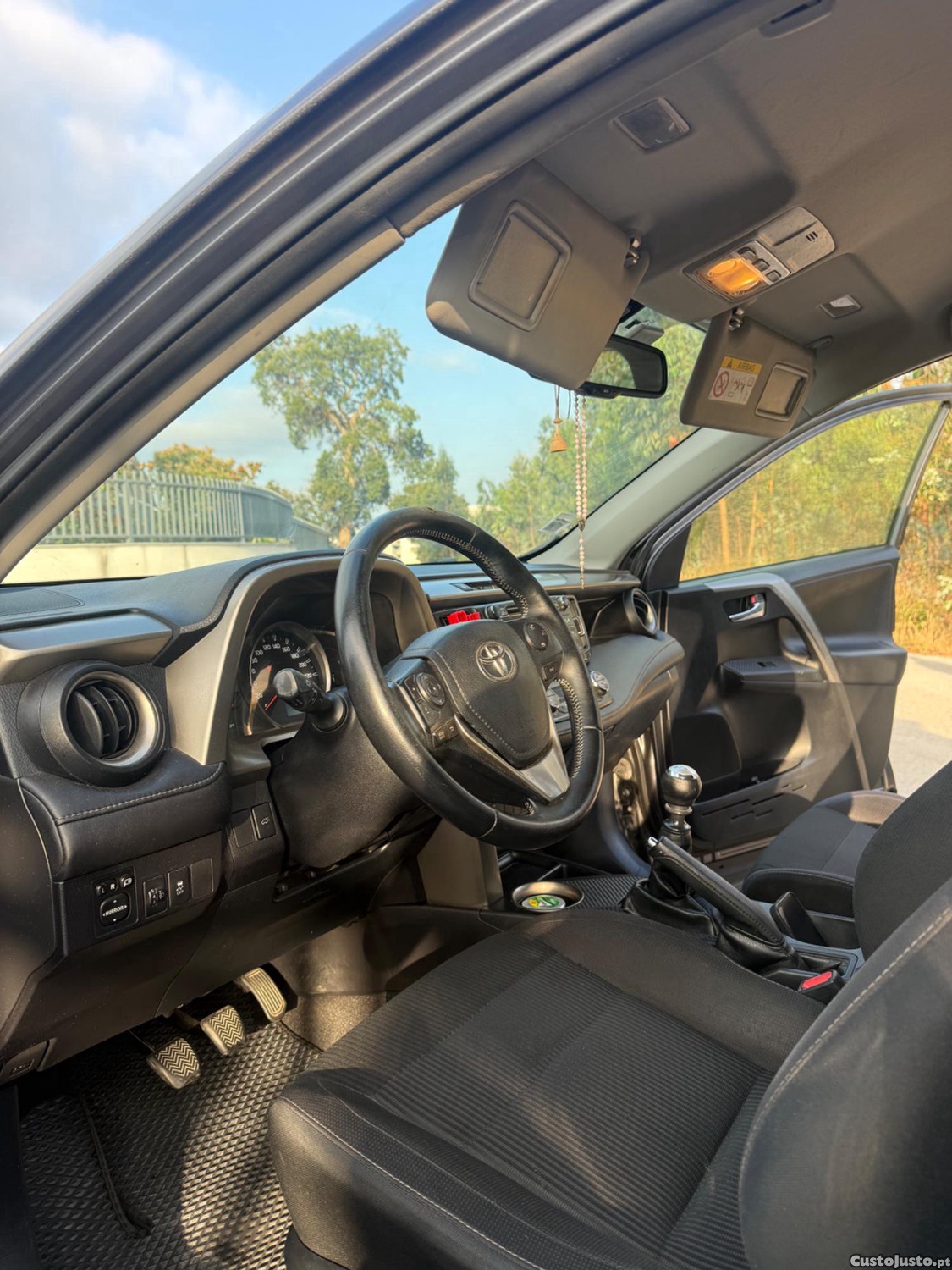 Toyota RAV4 4 — fotografia 8