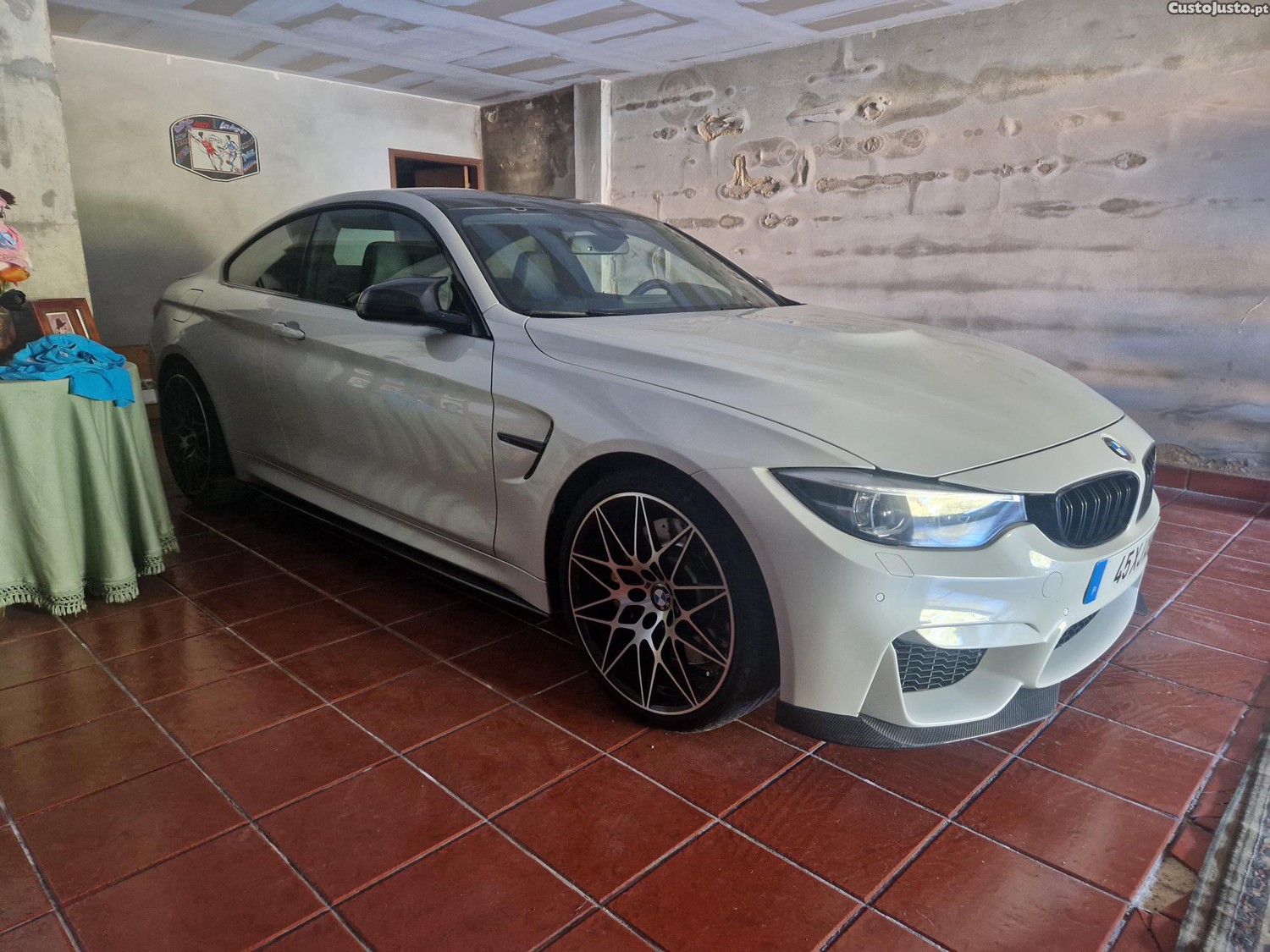 BMW M4 — fotografia 5
