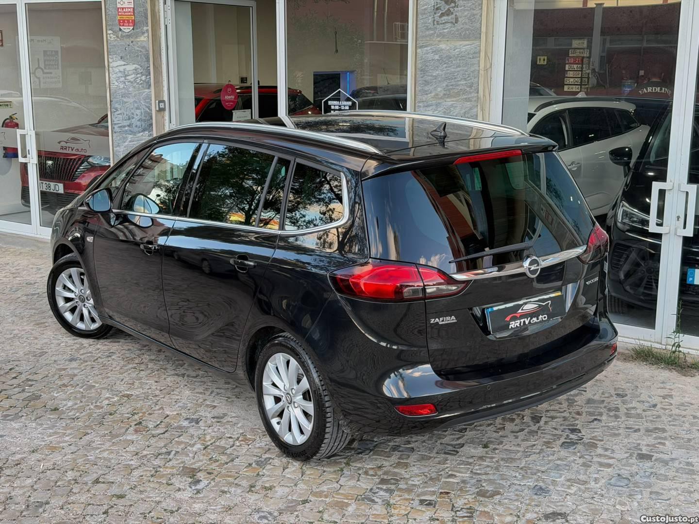 Opel Zafira 1.6 CDTi Cosmo - 14 — photo 4