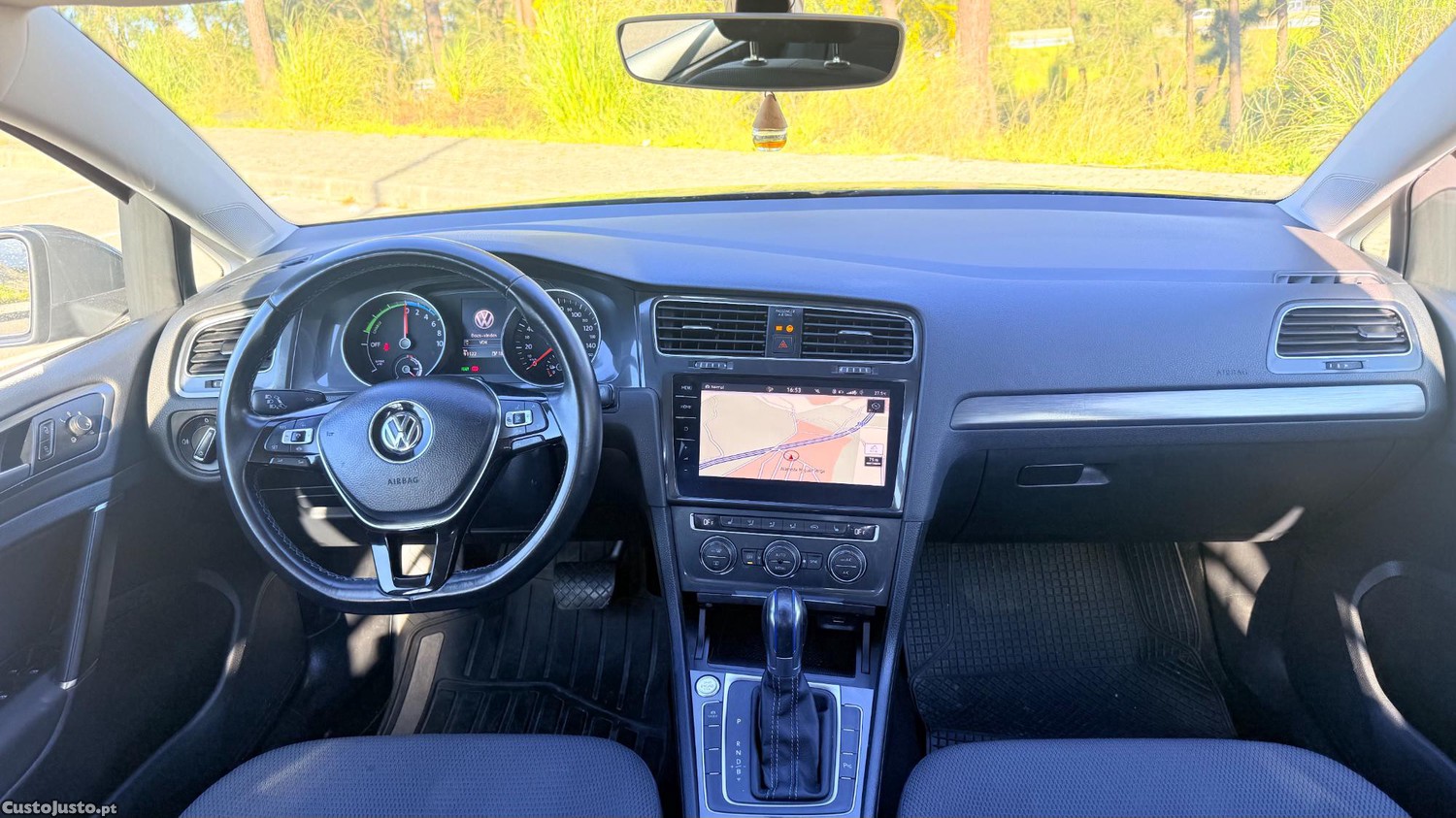 Volkswagen Golf E-GOLF — fotografia 6
