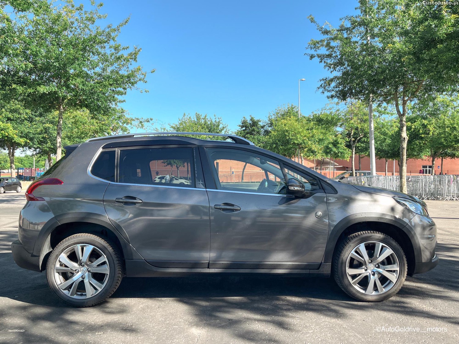Peugeot 2008 Peugeot 2008 PureTech 110 Stop&Start Crossway — photo 5
