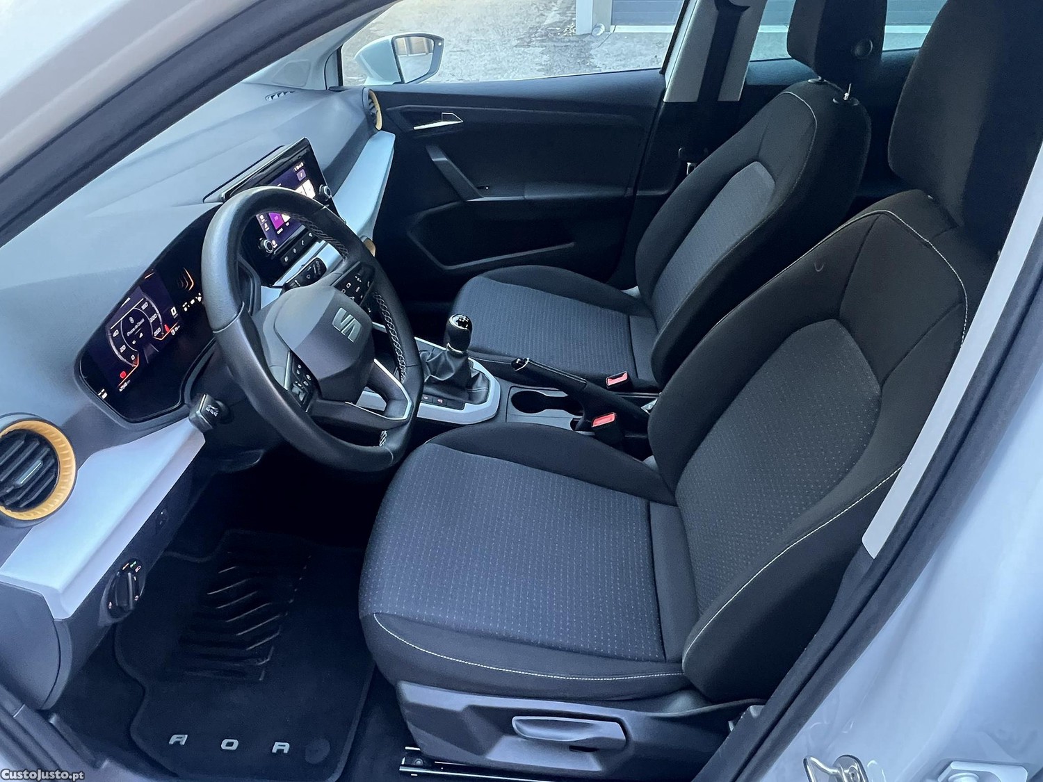 SEAT Arona TSI Style Plus — fotografia 2