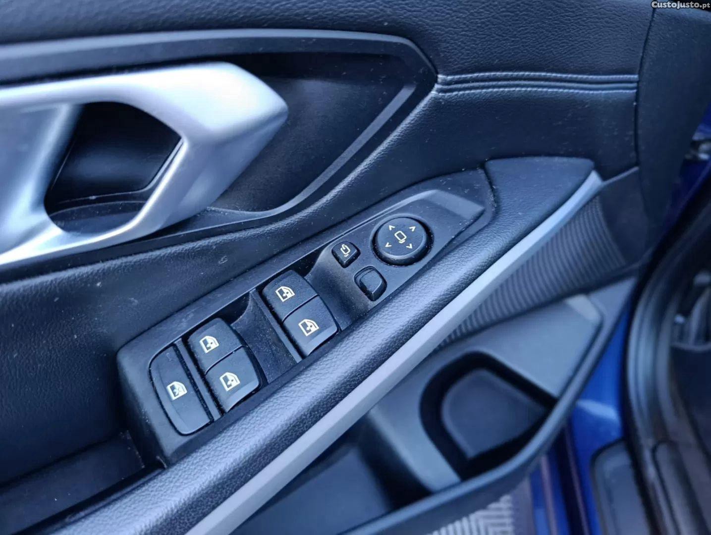 BMW 318 D advantage — fotografia 4