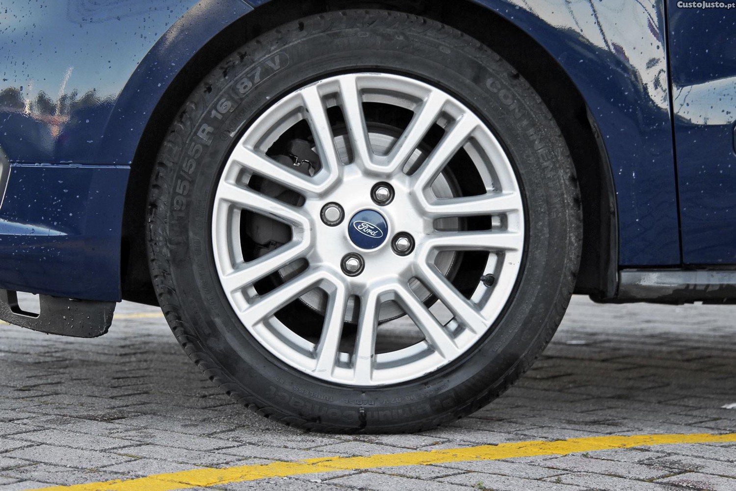 Ford Tourneo 1.0 EcoBoost Titanium - 19 foto 3