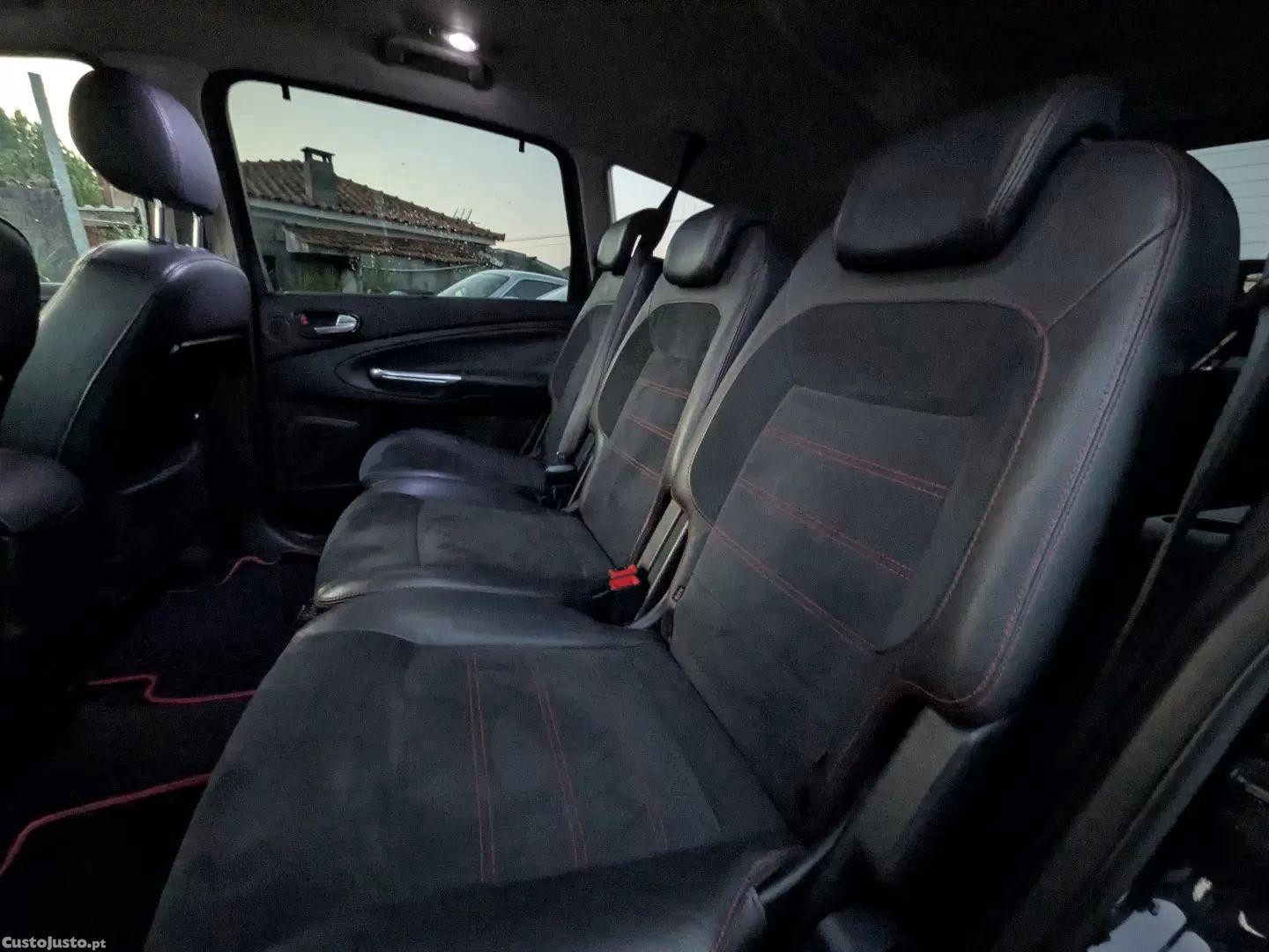 Ford S-Max 2.0 tdci titanium 7l — fotografia 6