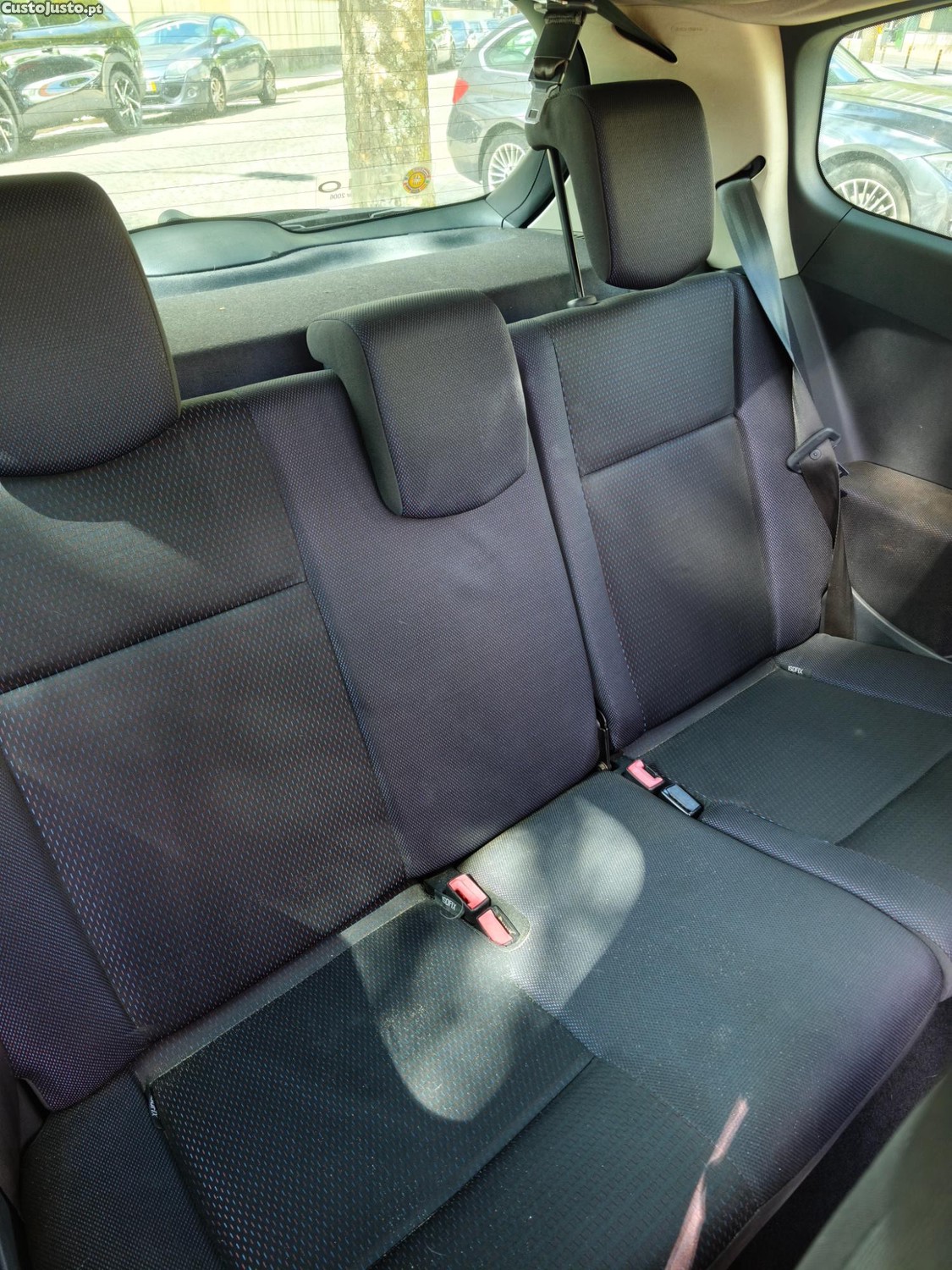 Renault Clio Dynamic 1.5dCi gasóleo com teto panorâmico — fotografia 3