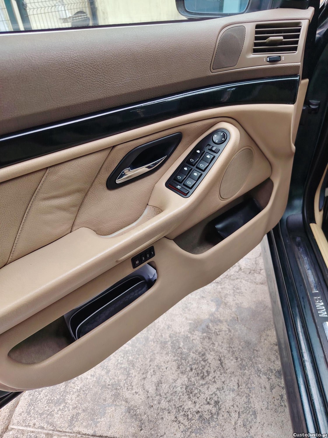 BMW 525 5 Er Reihe — fotografia 11