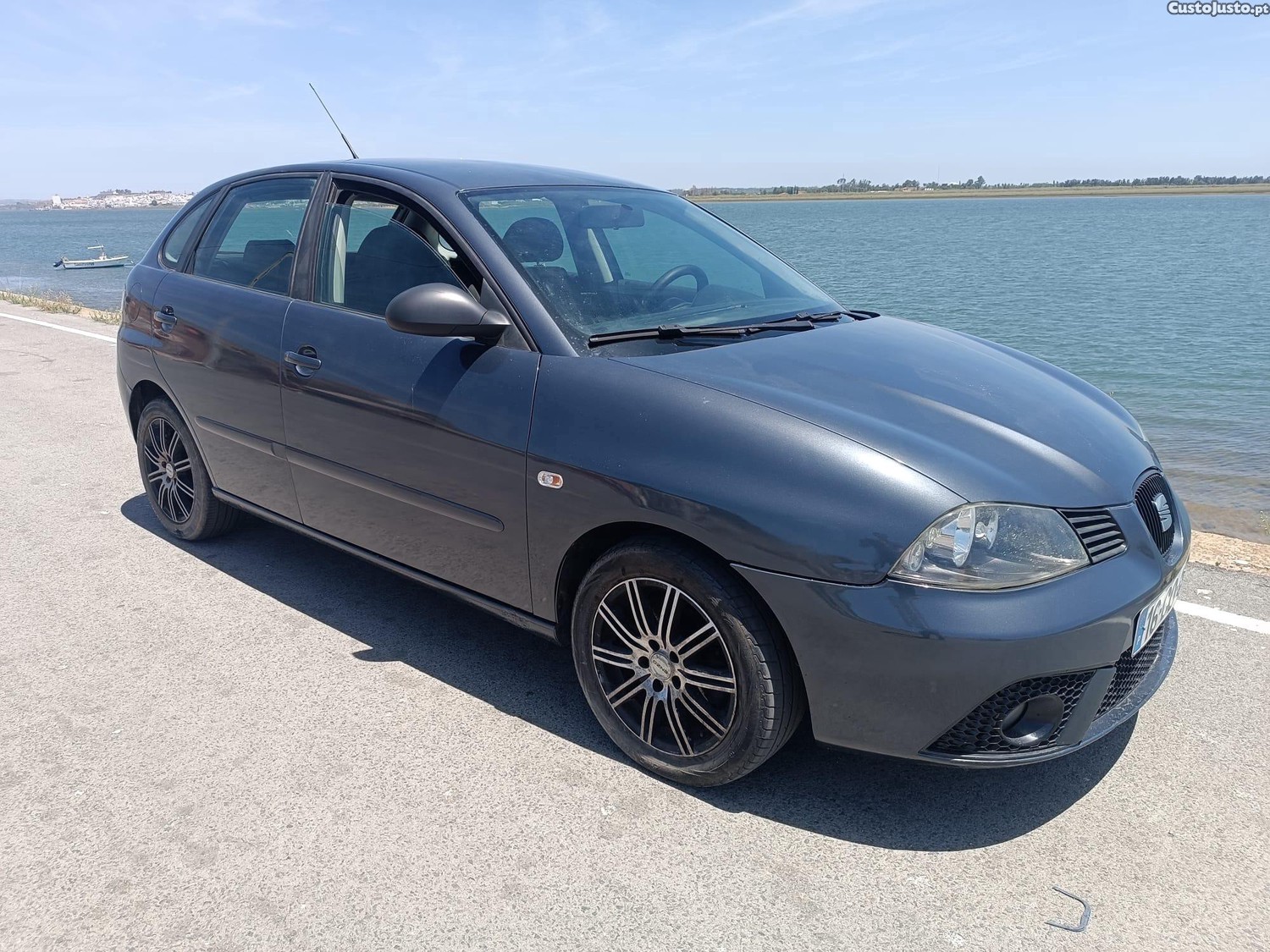 SEAT Ibiza 1.4 Tdi - Muito Estimado — fotografia 10