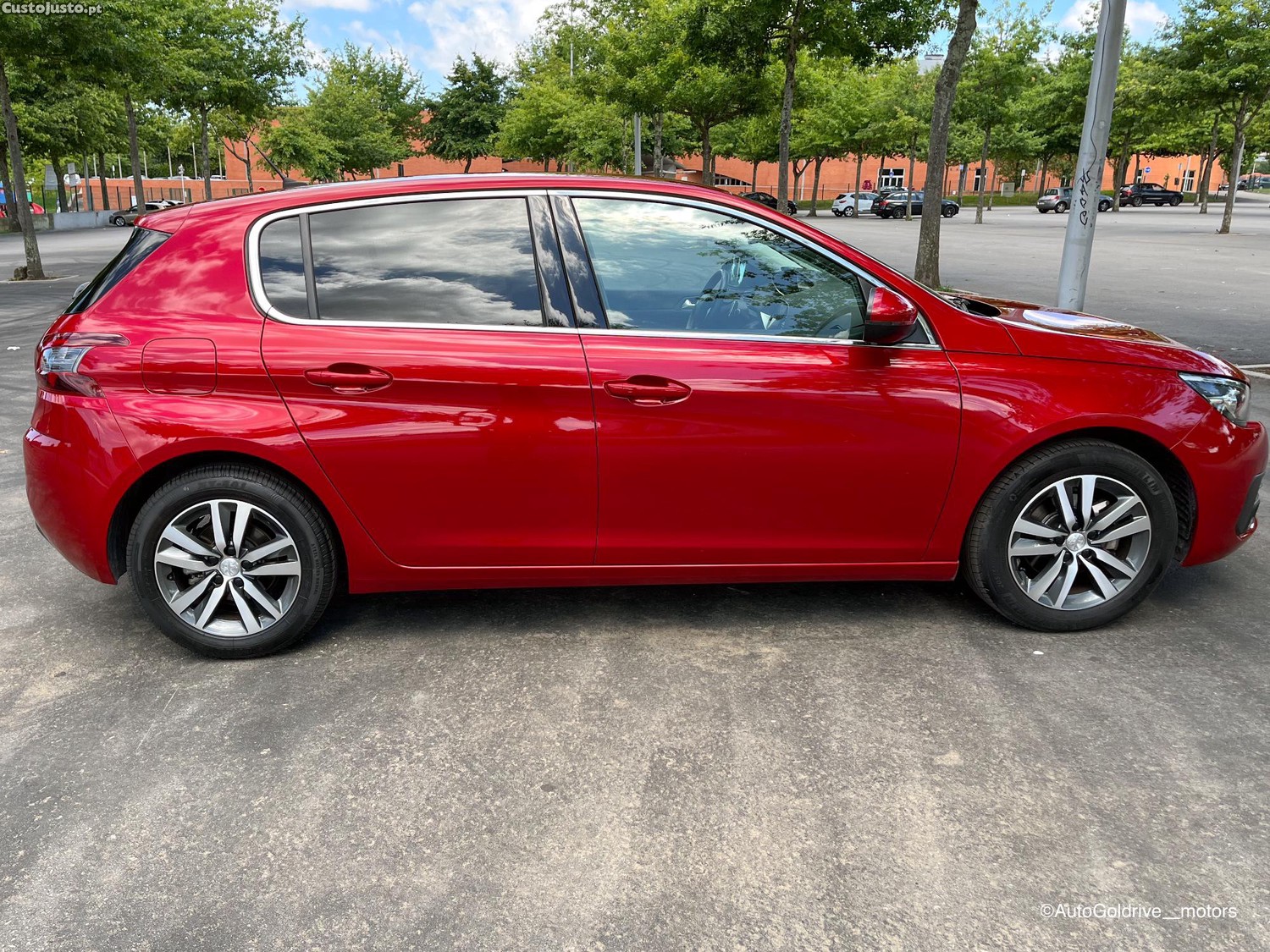 Peugeot 308 Peugeot 308 1.2 PureTech Allure EAT8 — photo 4