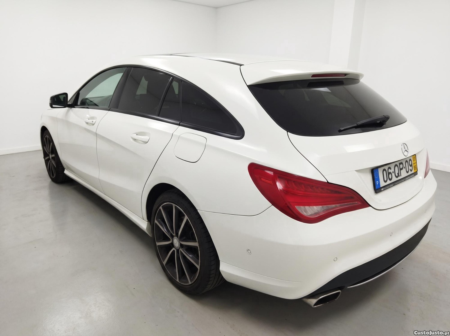 Mercedes-Benz CLA 180 180 D - 15 — photo 3