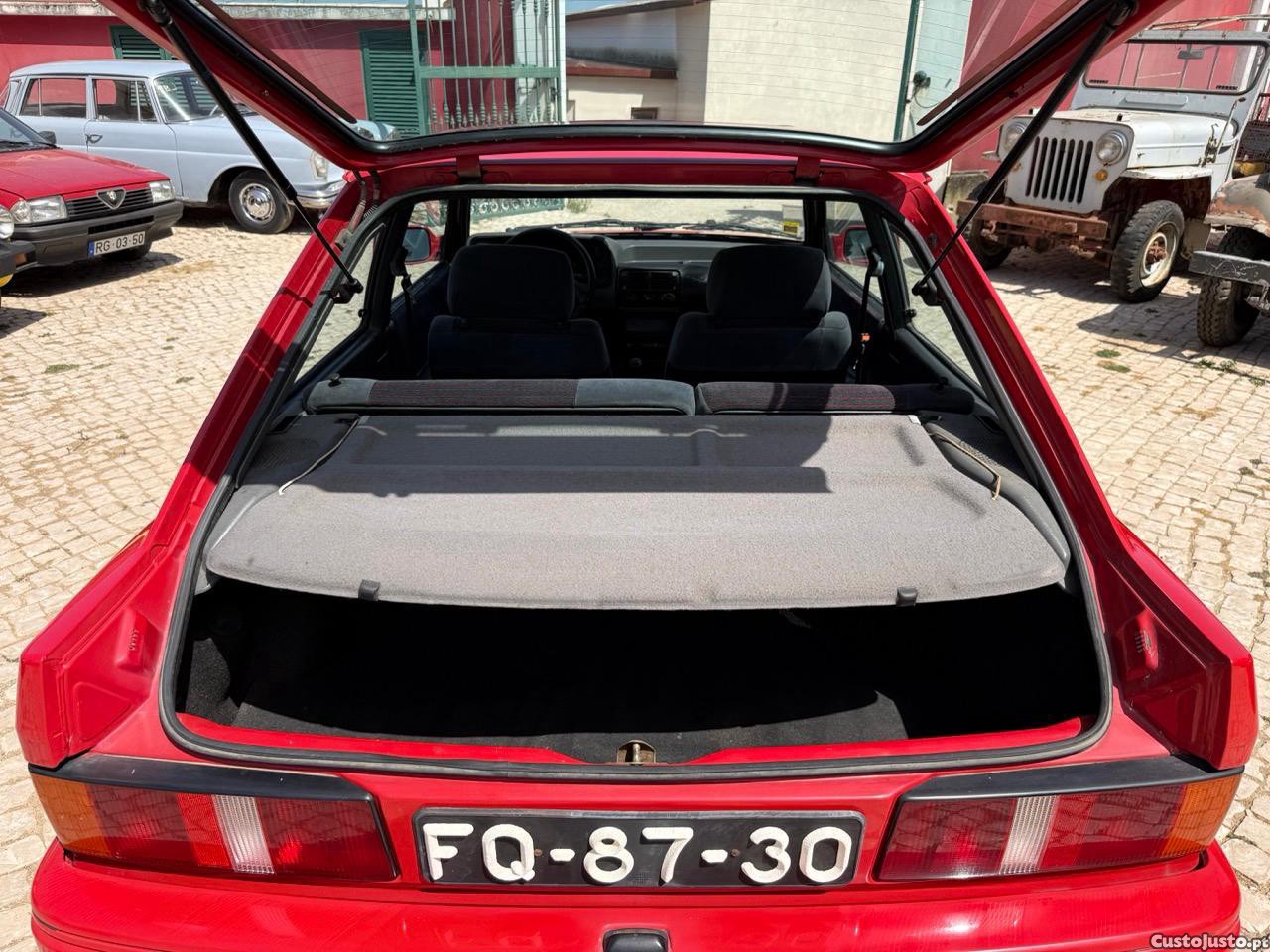 Ford Escort XR3i — fotografia 4