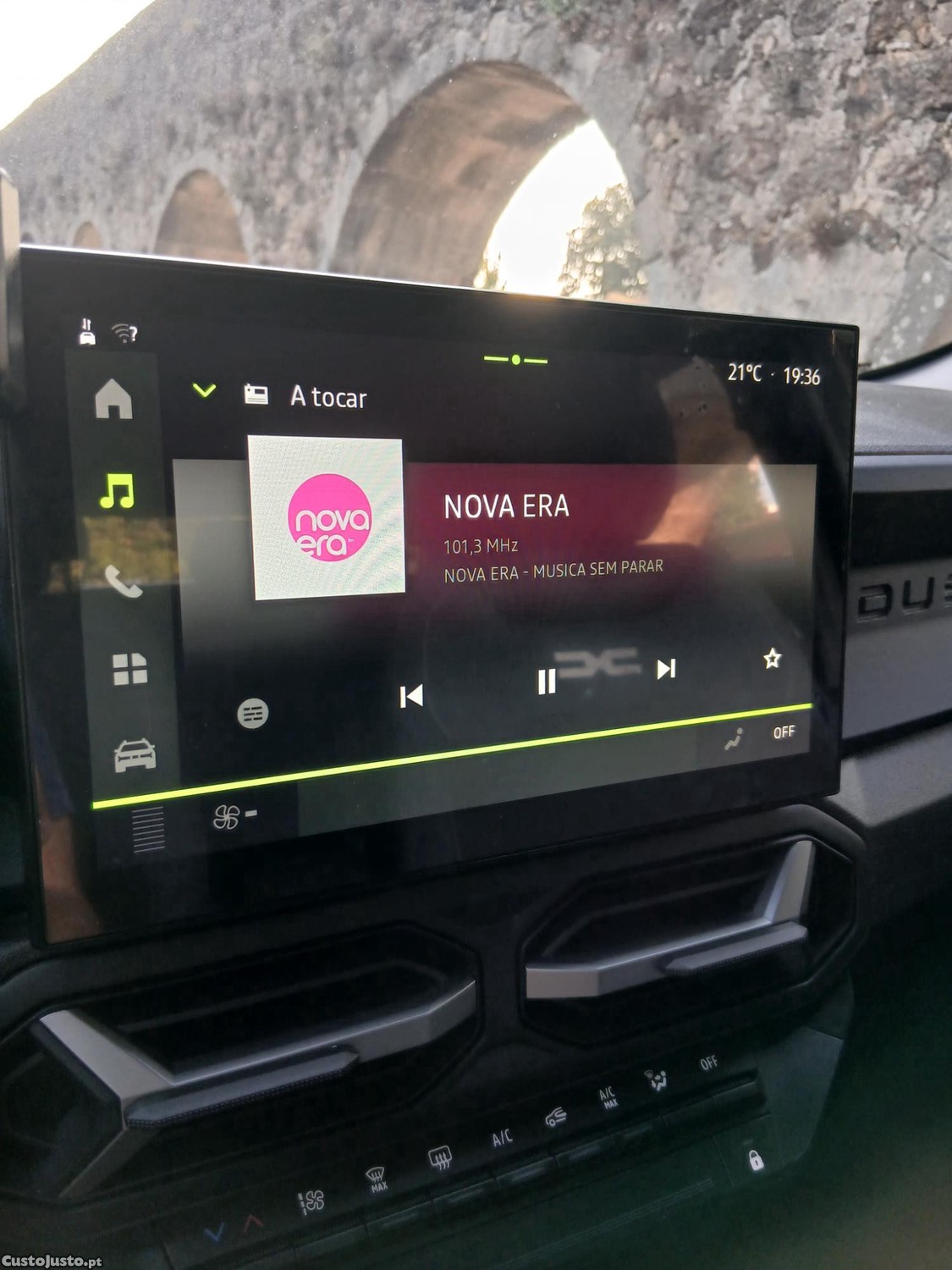 Dacia Duster Expression Eco-G 100 (Bi-fuel) — fotografia 2