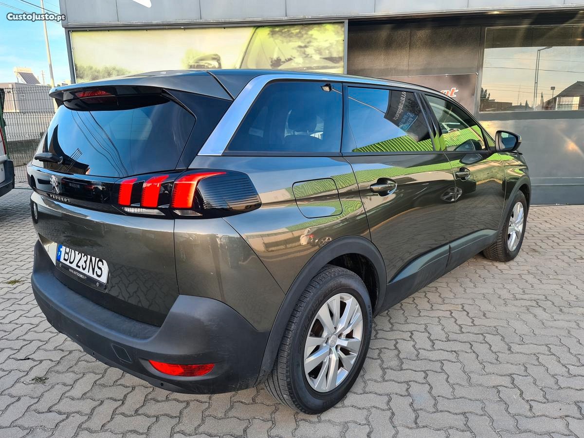 Peugeot 5008 1.5 BlueHDi Active Pack — fotografia 4