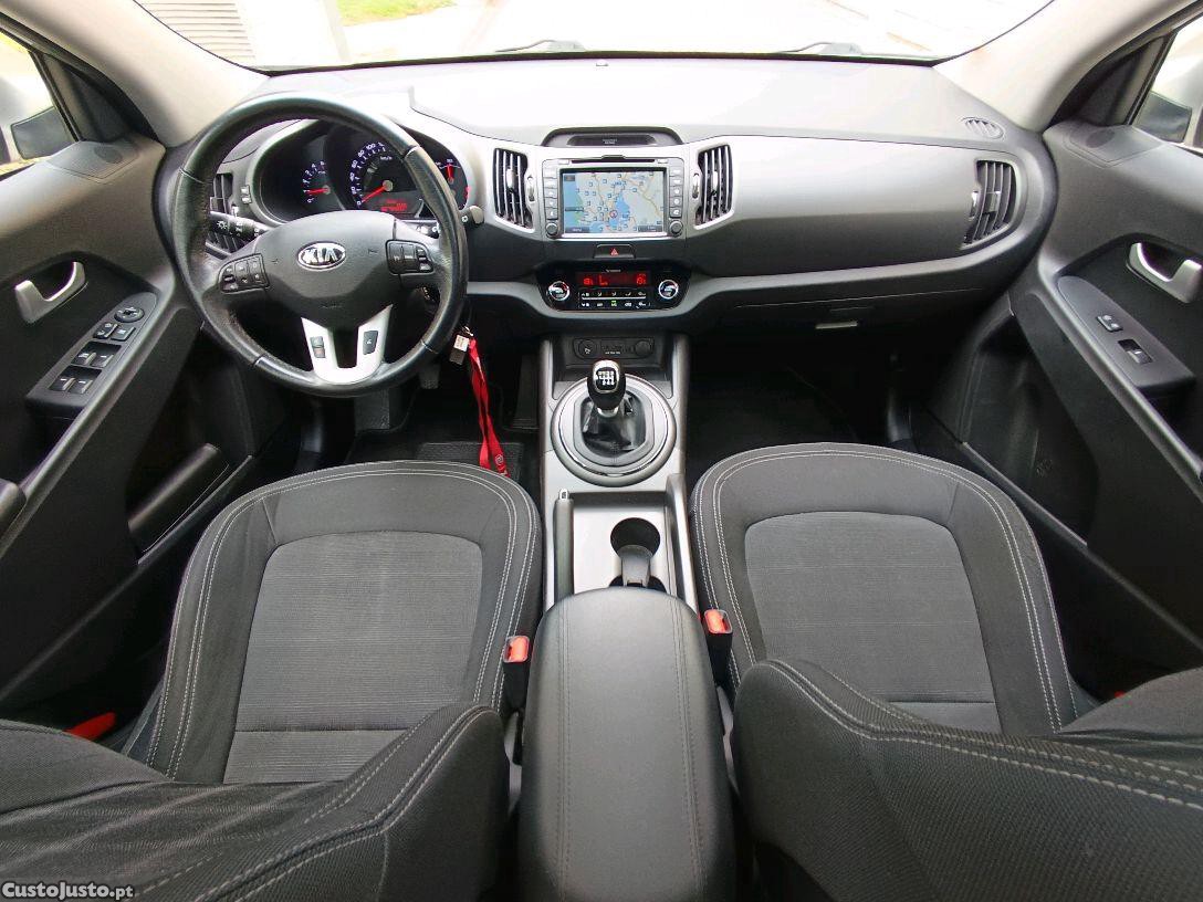 Kia Sportage 1.7 CRDi 131Milkms Nac — fotografia 8