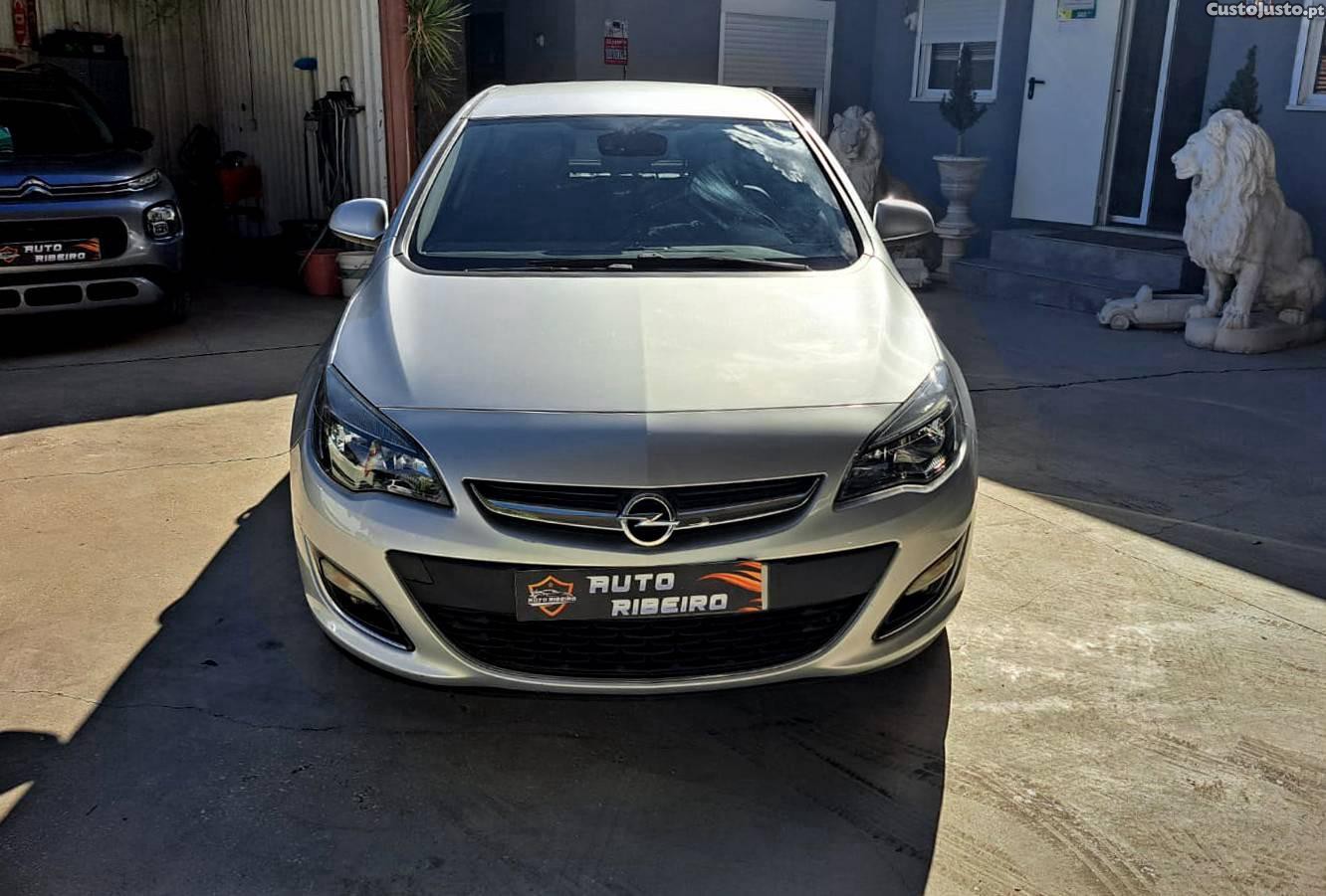Opel Astra 1.6 CDTi Cosmo S/S J18 - 14 — photo 3