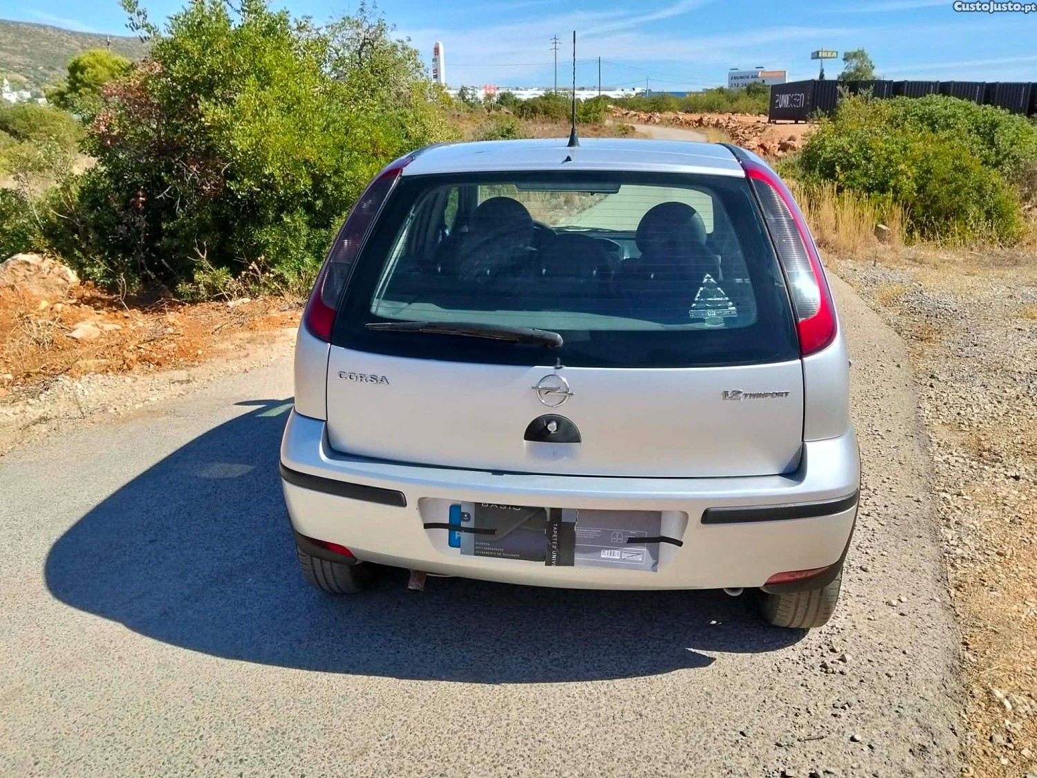Opel Corsa 1.2 GASOLINA ANO 2004 INSPEÇAO VALIDA ATE 2027\09 - 04 — photo 4