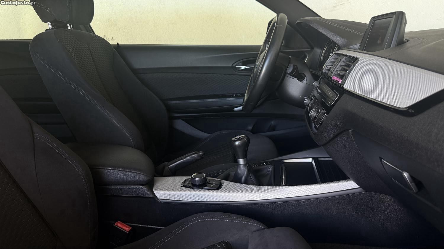 BMW 116 d Pack Desportivo M — fotografia 7